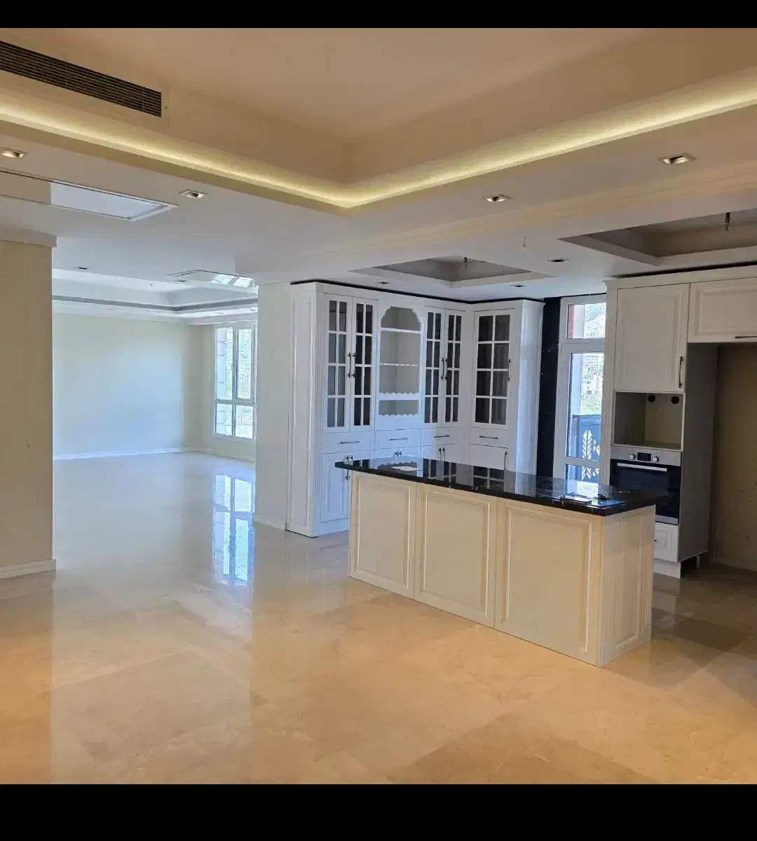 برج ۲۲۰ متر سه خواب/ فول مشاعات/برند ازگل