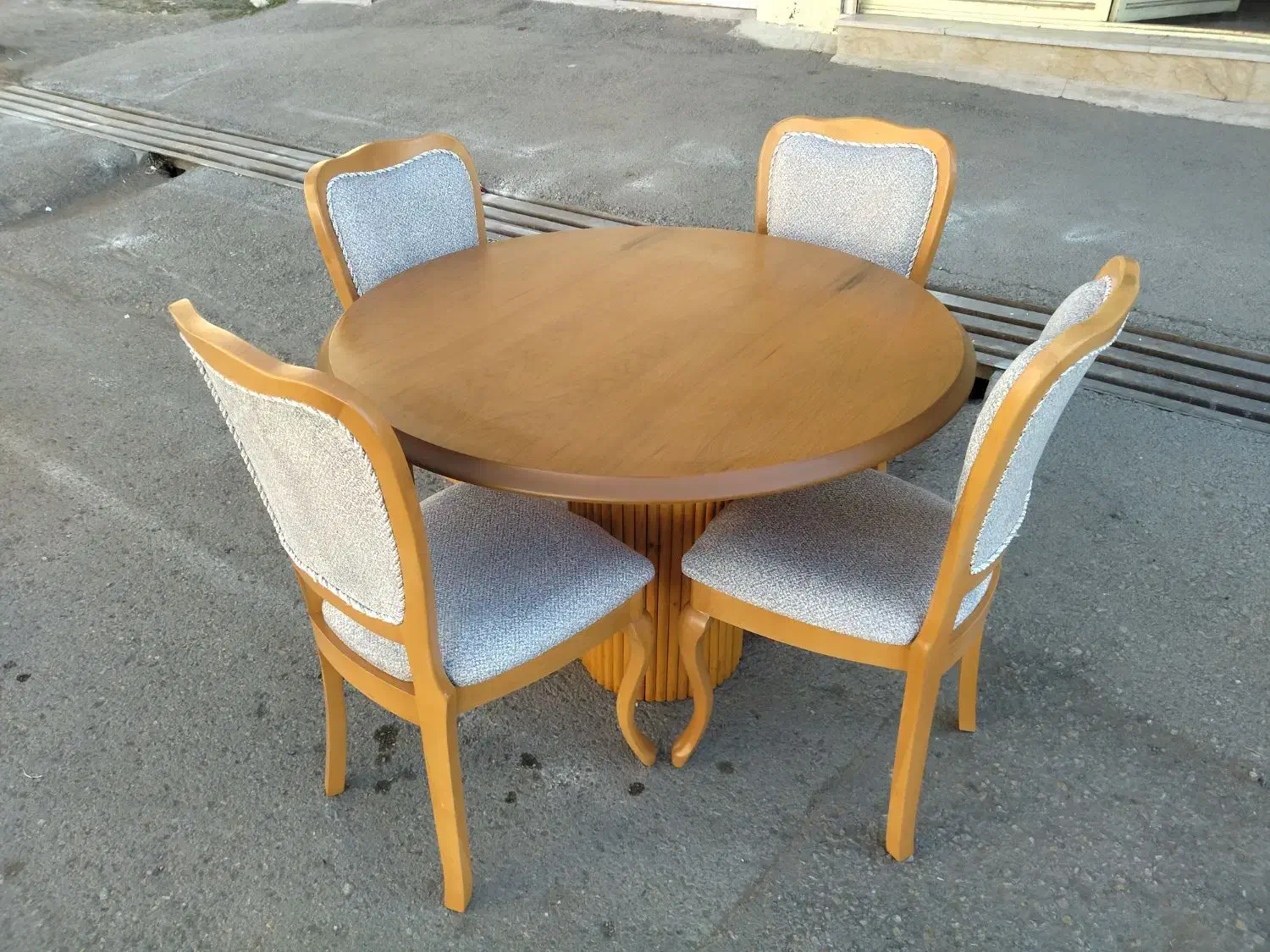 میز غذا خوری اتریشی|میز و صندلی غذاخوری|اردبیل, |دیوار