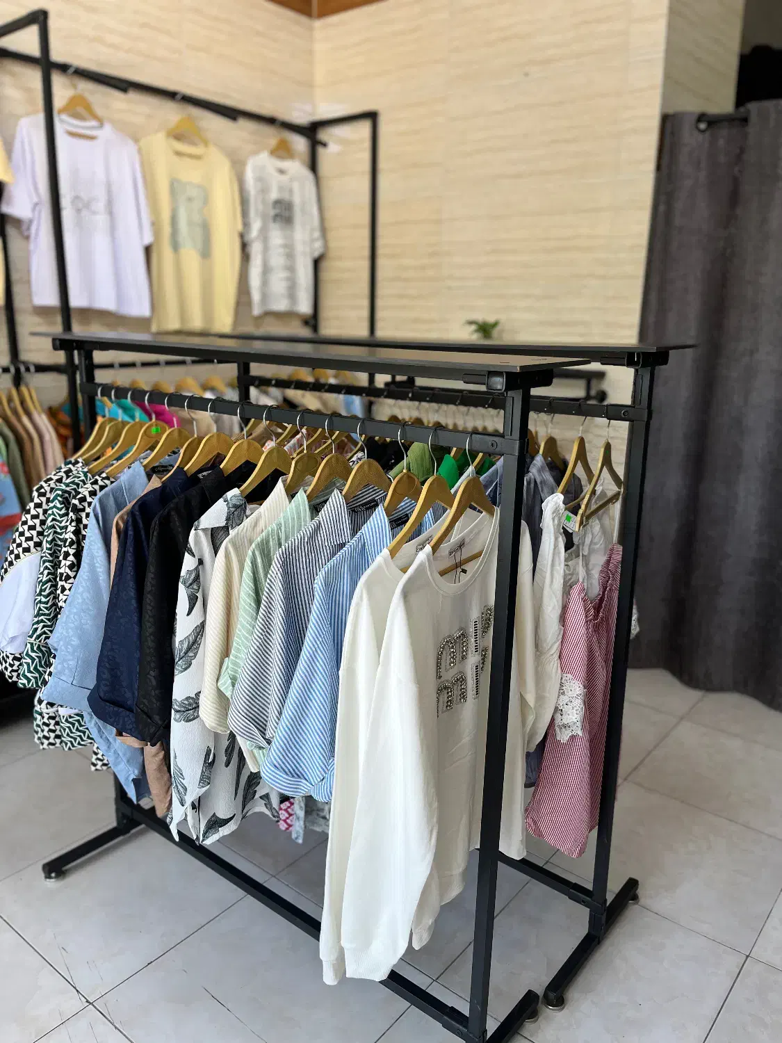 لوازم پوشاک زنانه|فروشگاه و مغازه|کرج, بنیاد|دیوار