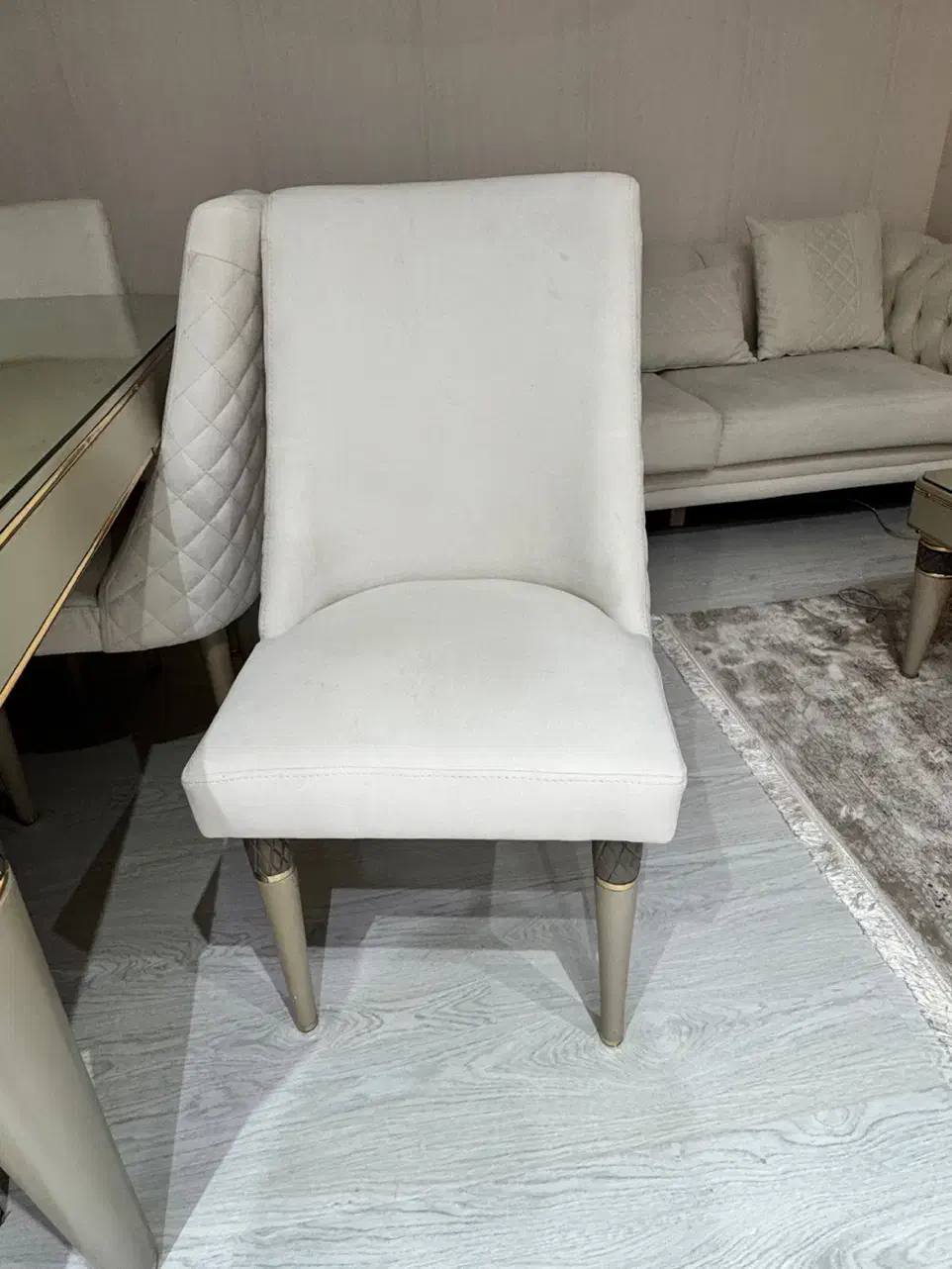 مبل ۸نفره و میز ناهارخوری ۶ نفره|مبلمان خانگی و میز عسلی|رشت, گلسار|دیوار