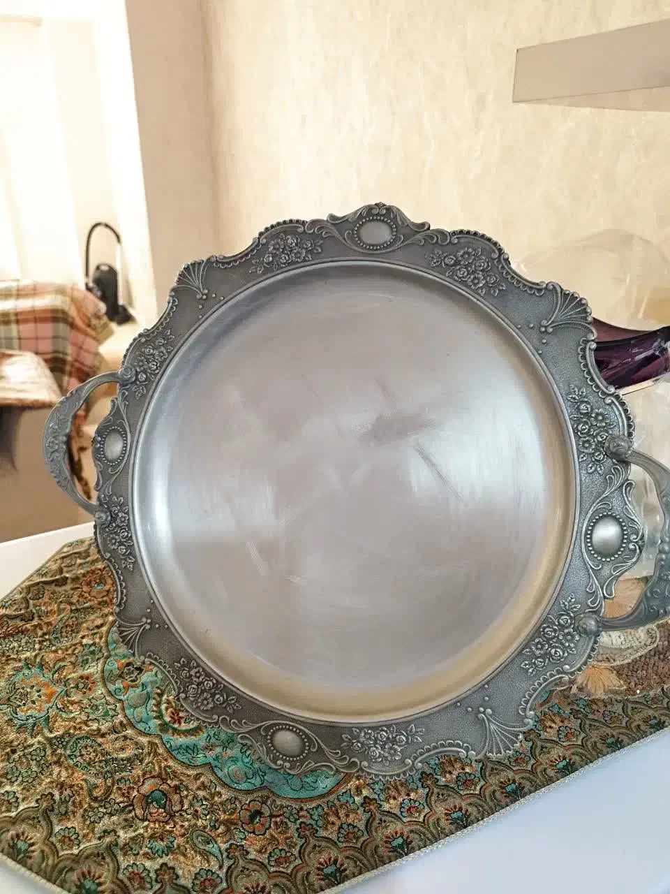 ساعت دو طرفه، سینی سیاه قلم، و عروسک|ساعت|تبریز, |دیوار
