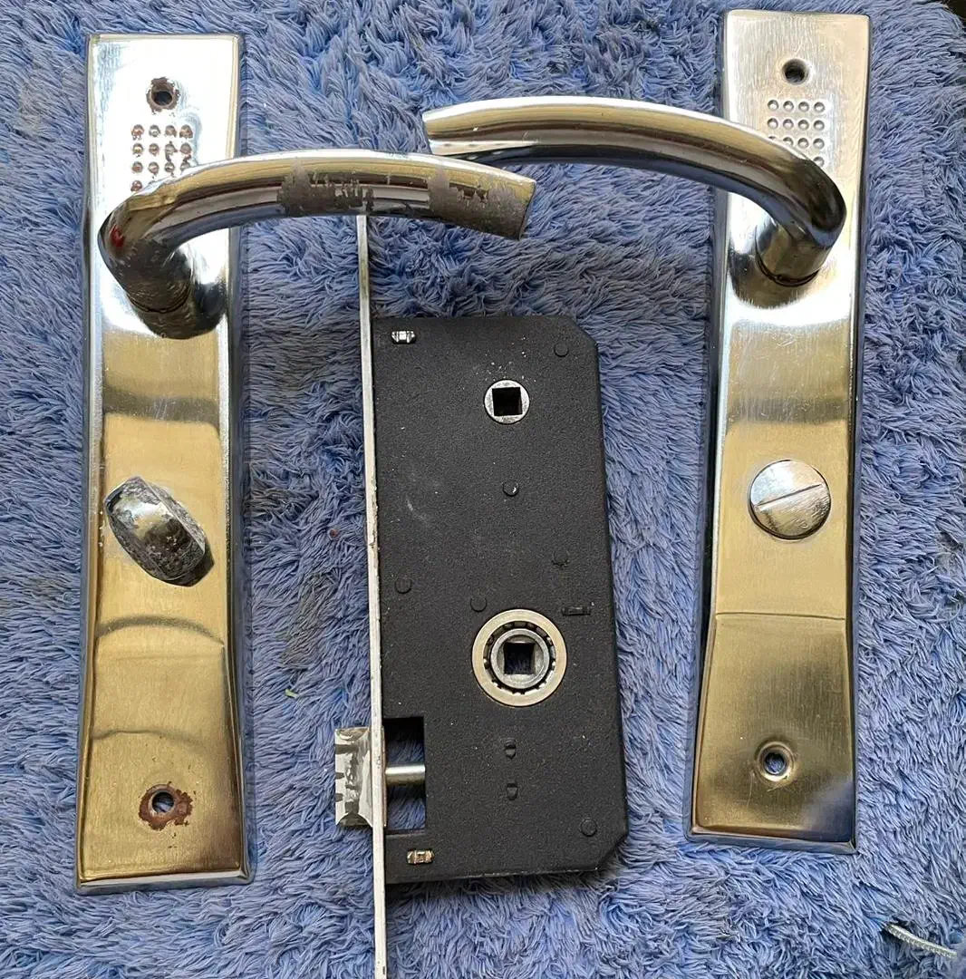 دستگیره به همراه مغزی|مصالح و تجهیزات ساختمان|تهران, هفت چنار|دیوار