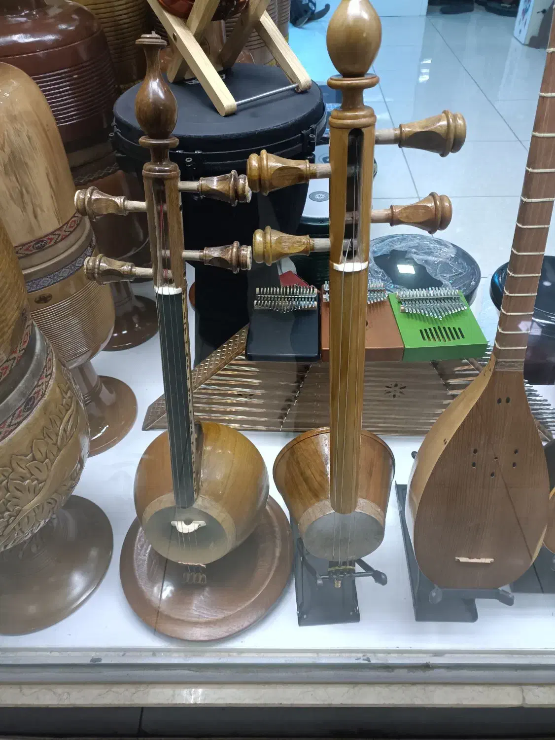 فروشگاه موسیقی گیتار هنگدرام سنتور ویولون کاخن|گیتار، بیس، امپلیفایر|کرمانشاه, |دیوار