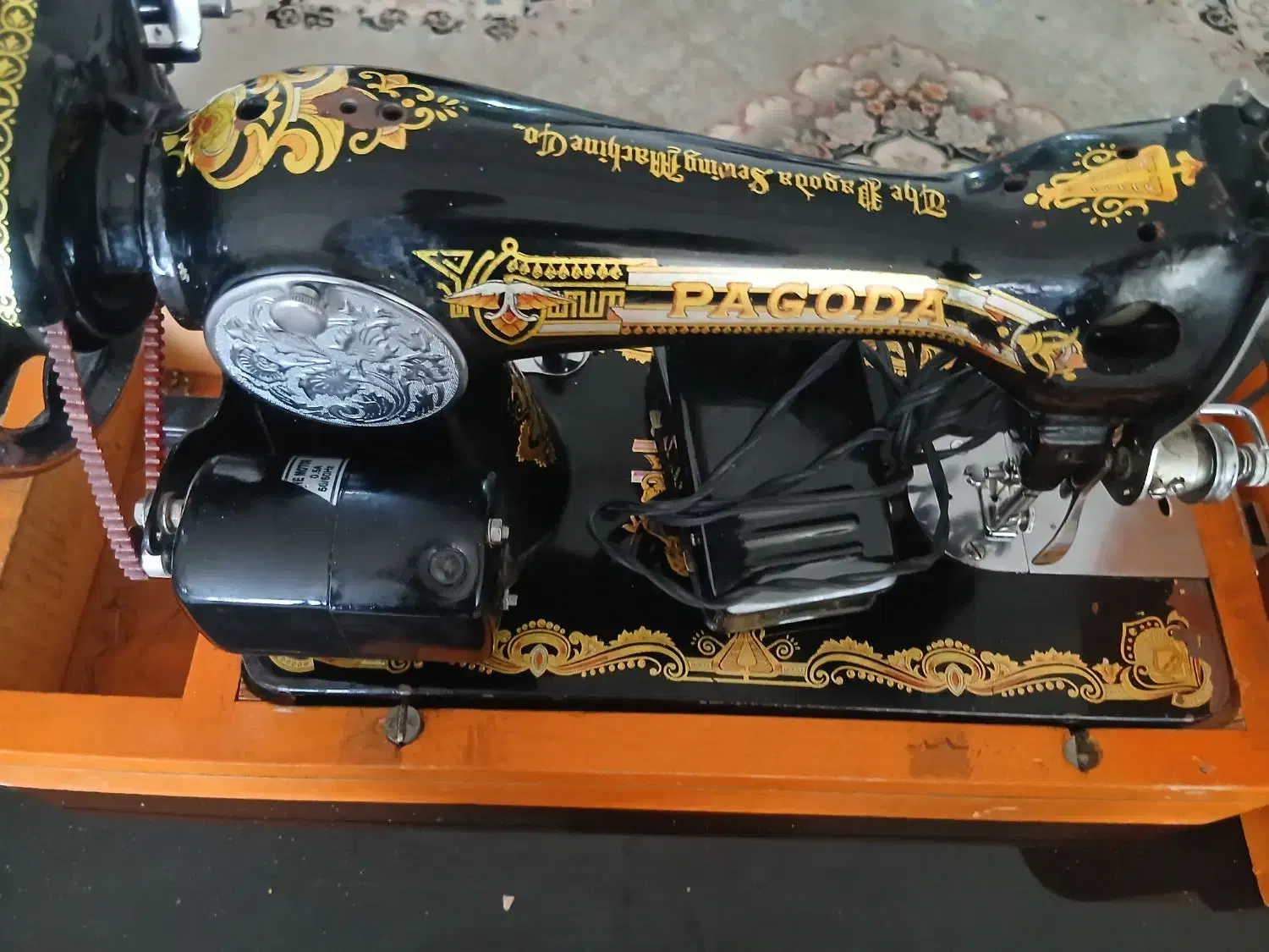 چرخ خیاطی|چرخ خیاطی و ریسندگی|ساوه, |دیوار