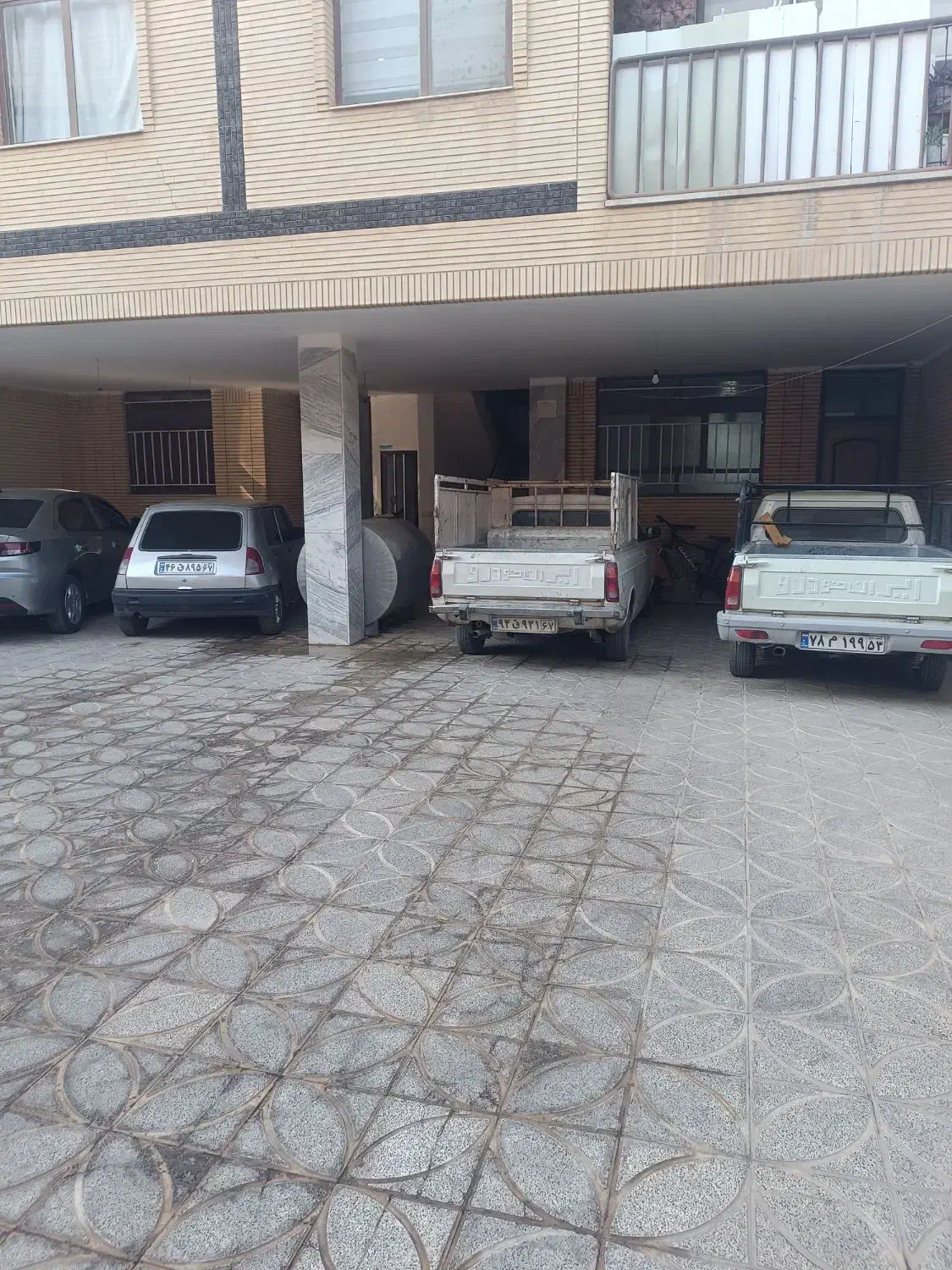 مدرس،۹۰ متر،۳خواب،طبقه اول|اجارهٔ آپارتمان|شاهینشهر, کوی مهدیه|دیوار