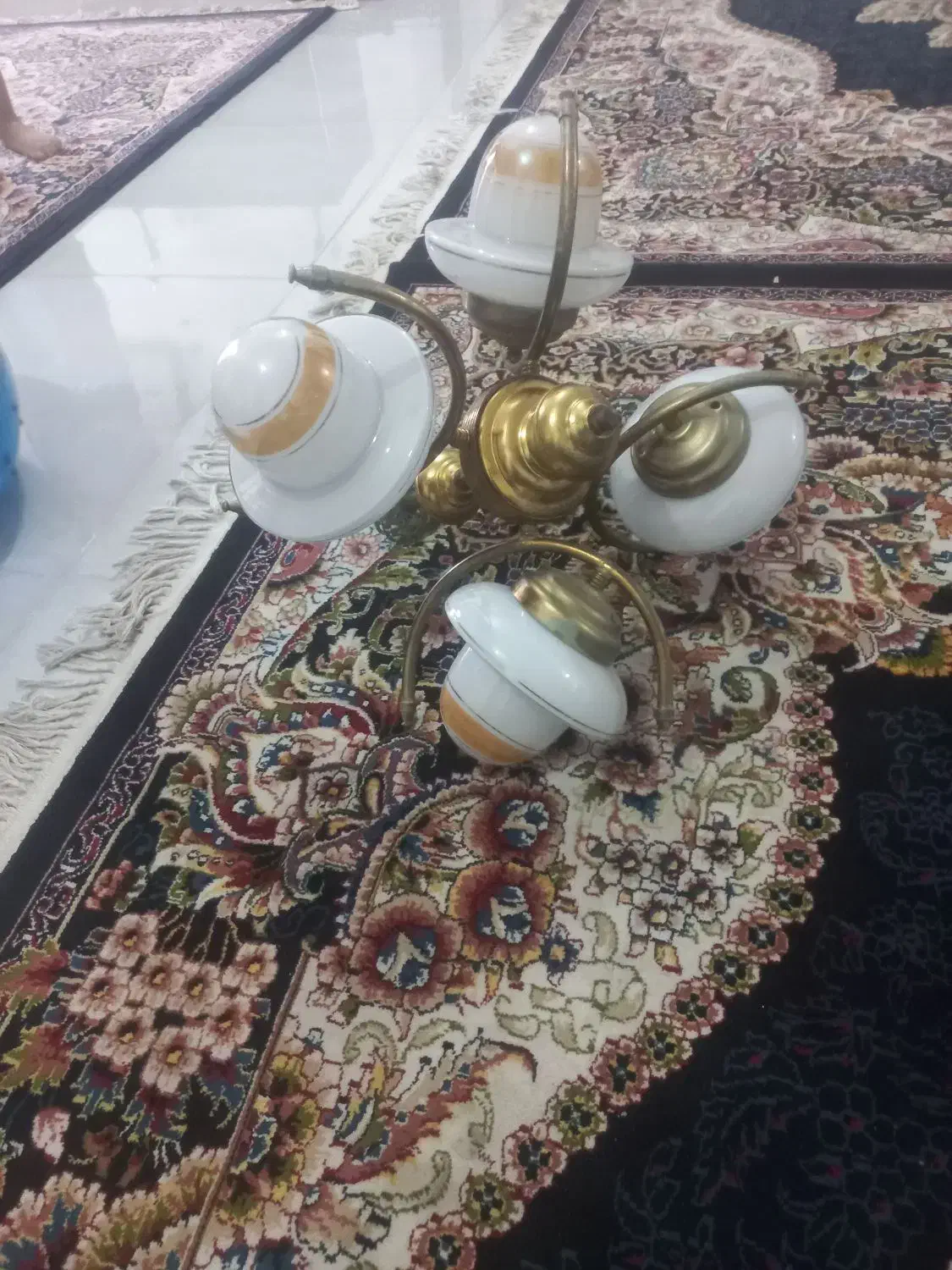 لوستر ۴ شاخه یک تومن|لوستر و چراغ آویز|اندیمشک, |دیوار