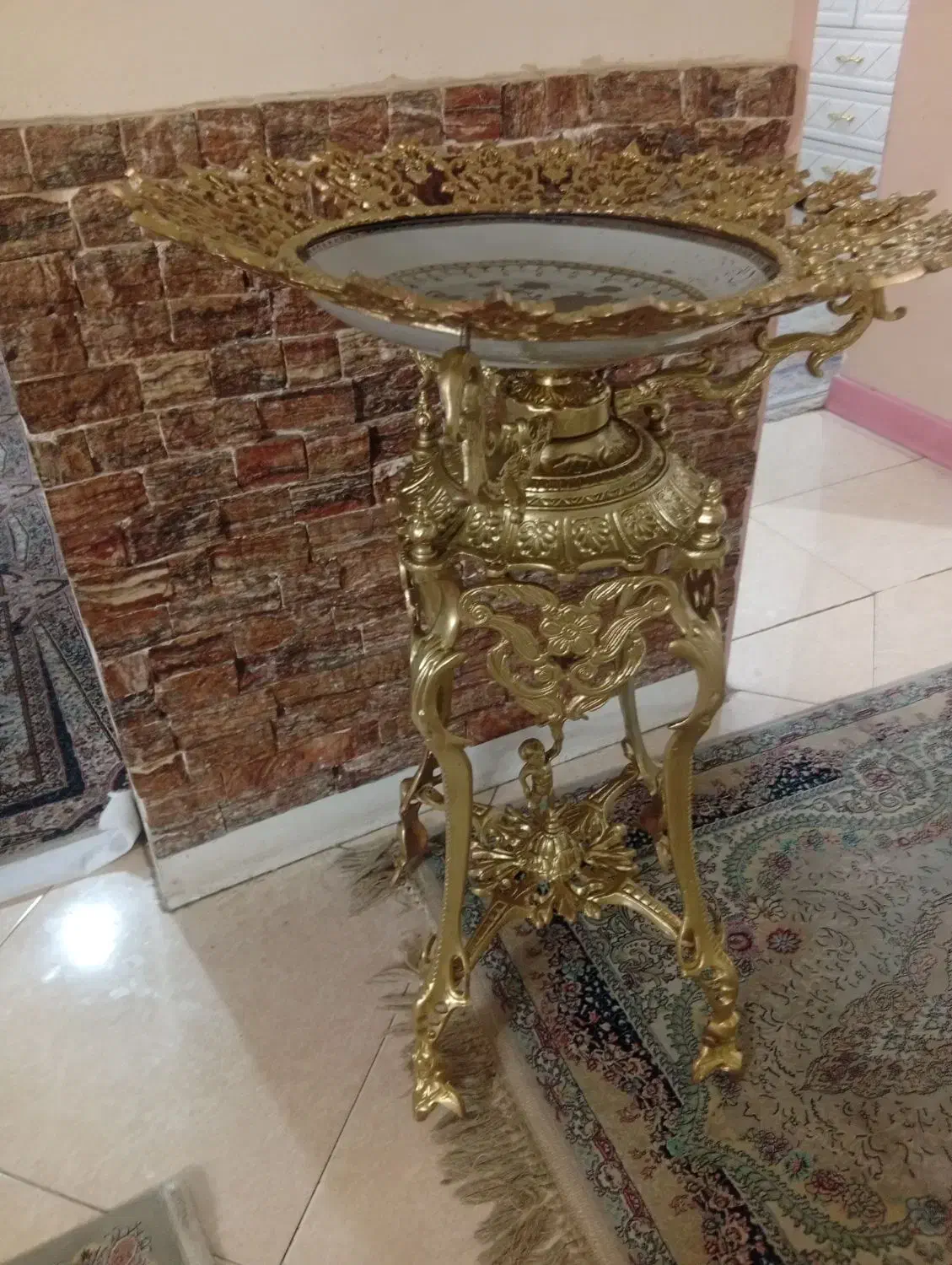 کنار سالنی میوه خوری برنجی برنزی پایه بلند نو|صنایع دستی و سایر لوازم تزئینی|تهران, گلستان (شهرک راه آهن)|دیوار