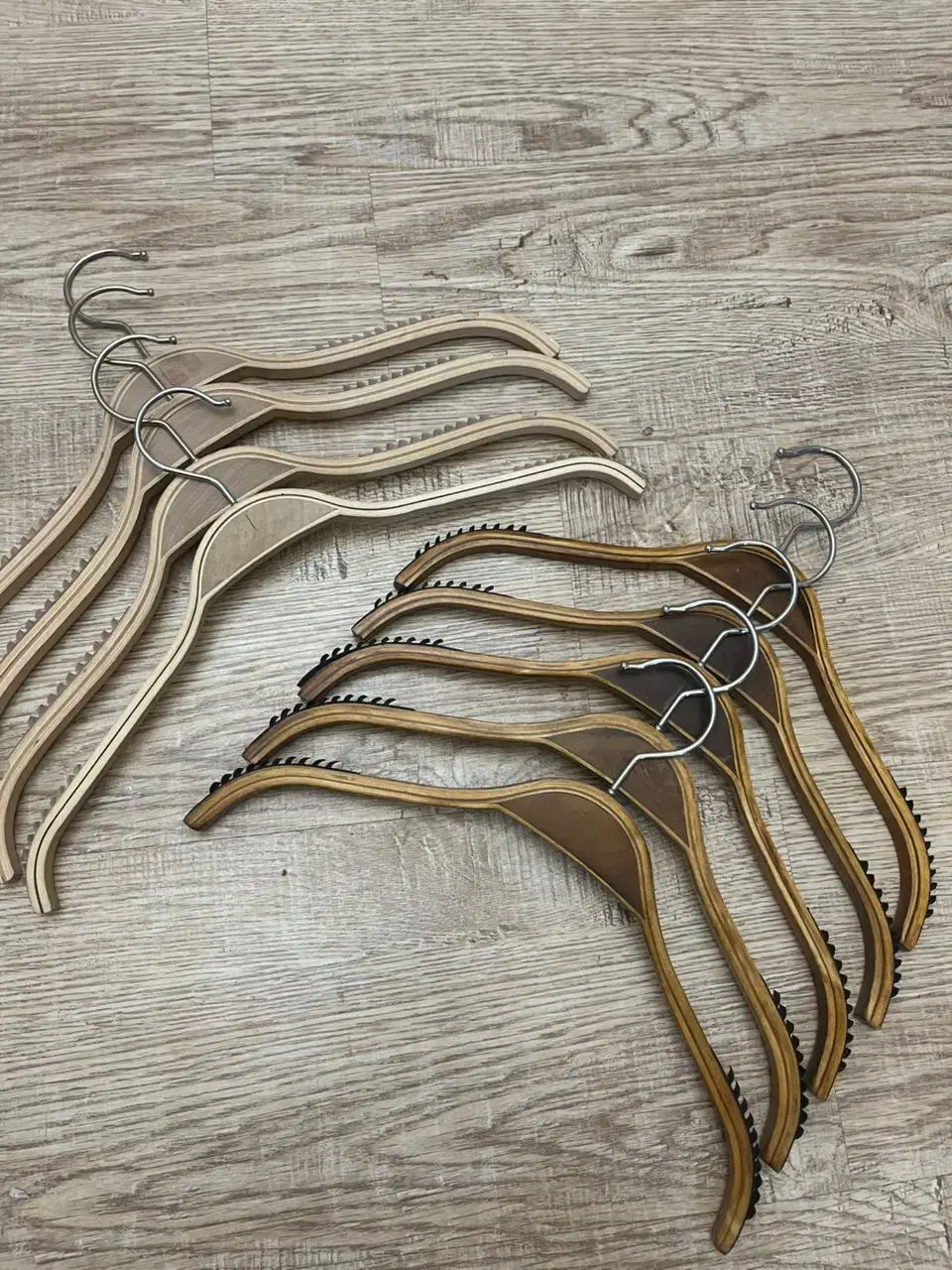 چوب کار لباس (آویز چوبی )|بندرخت و رختآویز|فردیس, داوری|دیوار