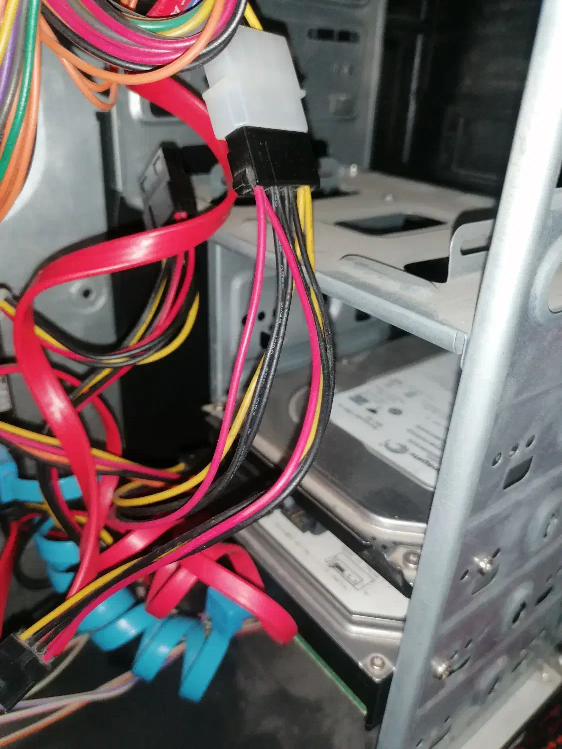 کیس معمولی با مانیتور ومیز|رایانه رومیزی|تهران, اتابک|دیوار