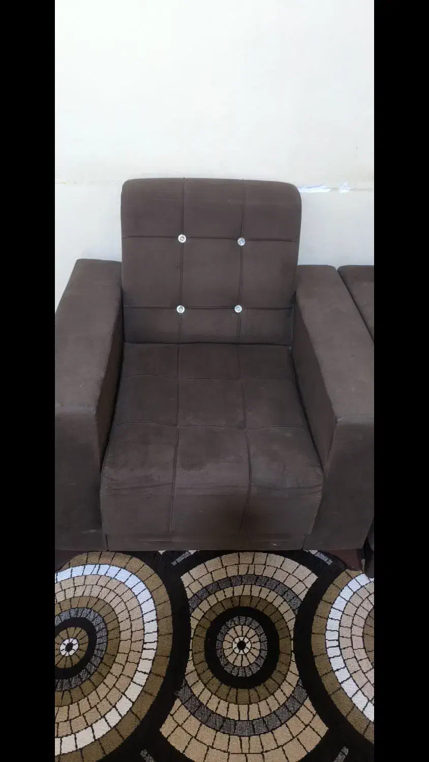 مبل 7 نفره به فروش میرسد|مبلمان خانگی و میز عسلی|کازرون, |دیوار