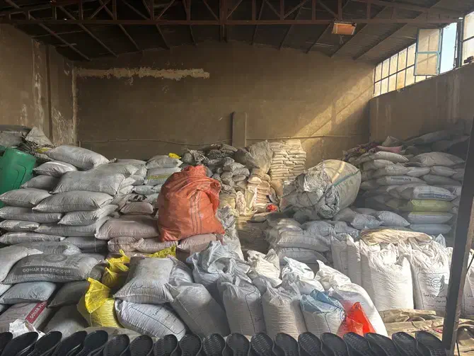 استخدام کارگر ساده|استخدام صنعتی، فنی، مهندسی|بهارستان, |دیوار