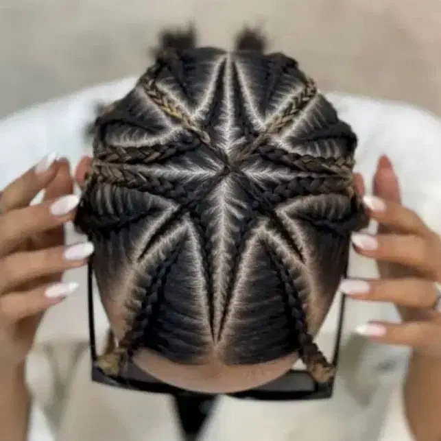 آموزشگاه رزیتا کوتاهی مو وبافت مو تخصصی|خدمات آموزشی|اهواز, نادری|دیوار