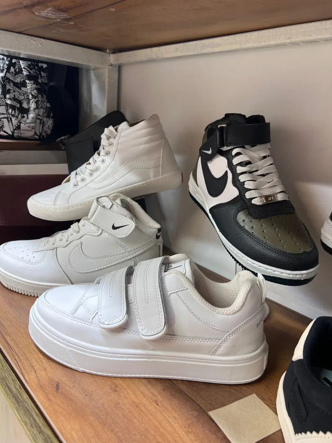 نیروی خانم برای فروشندگی در کفش فروشی زنانه|استخدام بازاریابی و فروش|گرگان, |دیوار