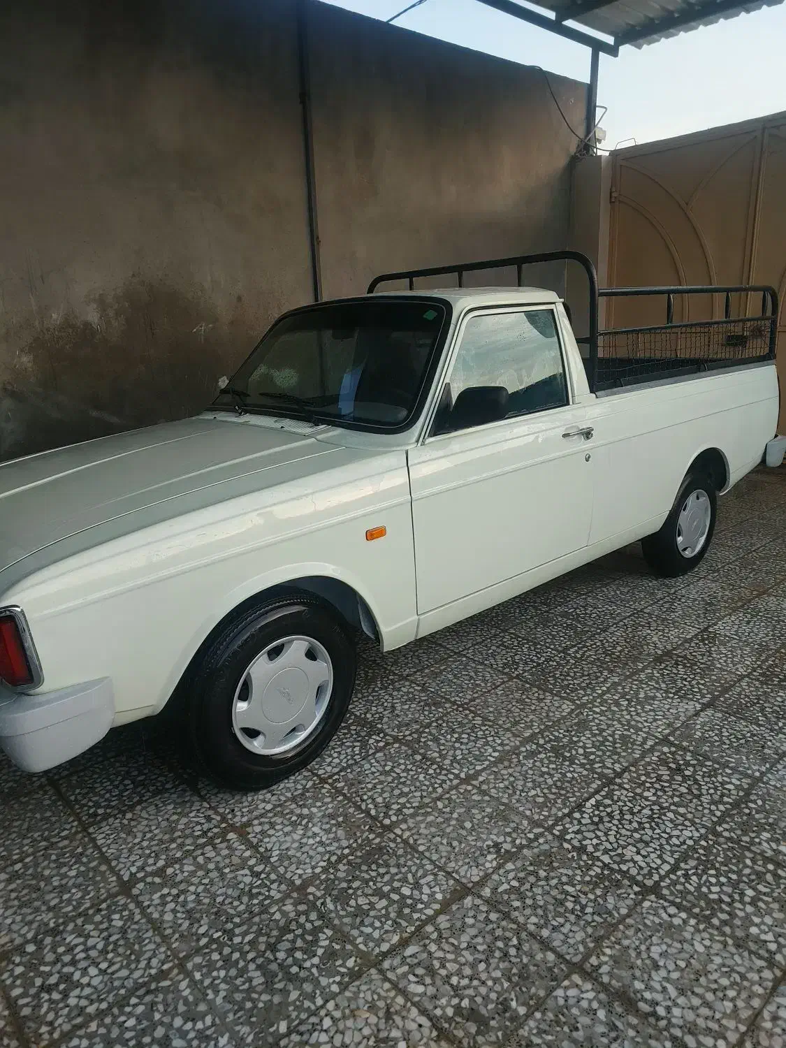 پیکان وانت بستک|خودرو سواری و وانت|جناح, |دیوار