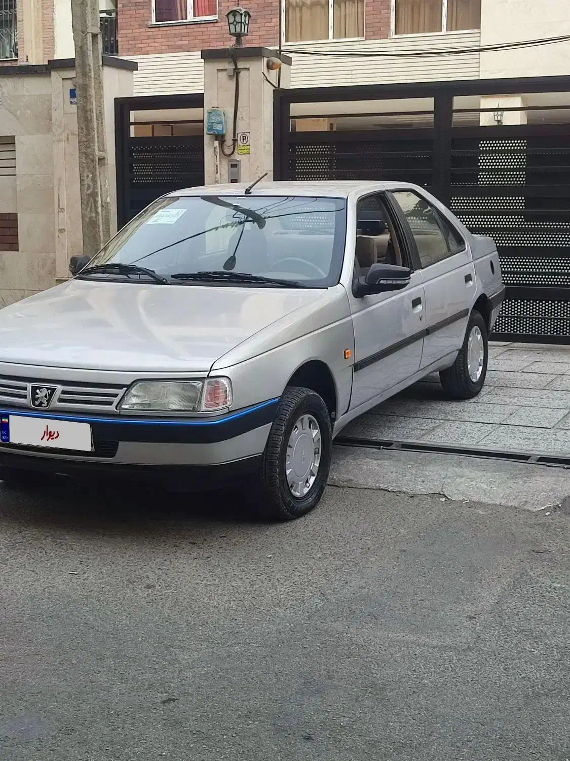 پژو ۴۰۵ مدل ۹۲ دوگانه|خودرو سواری و وانت|تهران, هوانیروز|دیوار