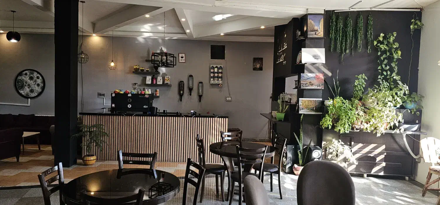 واگذاری کامل کافه افاق|اجارهٔ مغازه و غرفه|قروه, |دیوار