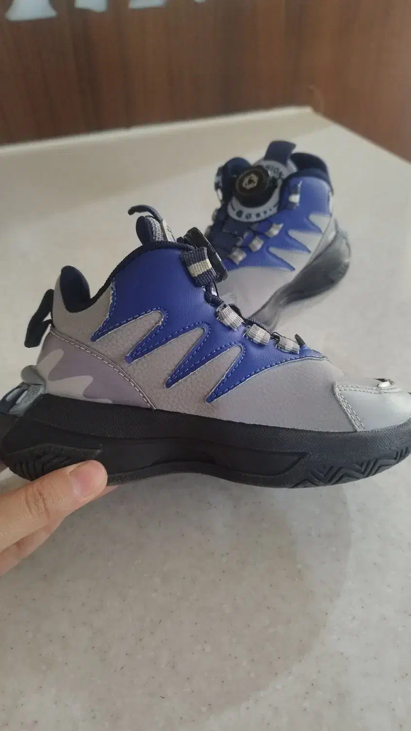 کفش بچگانه پسرانه سایز ۲۸|کفش و لباس بچه|قزوین, |دیوار