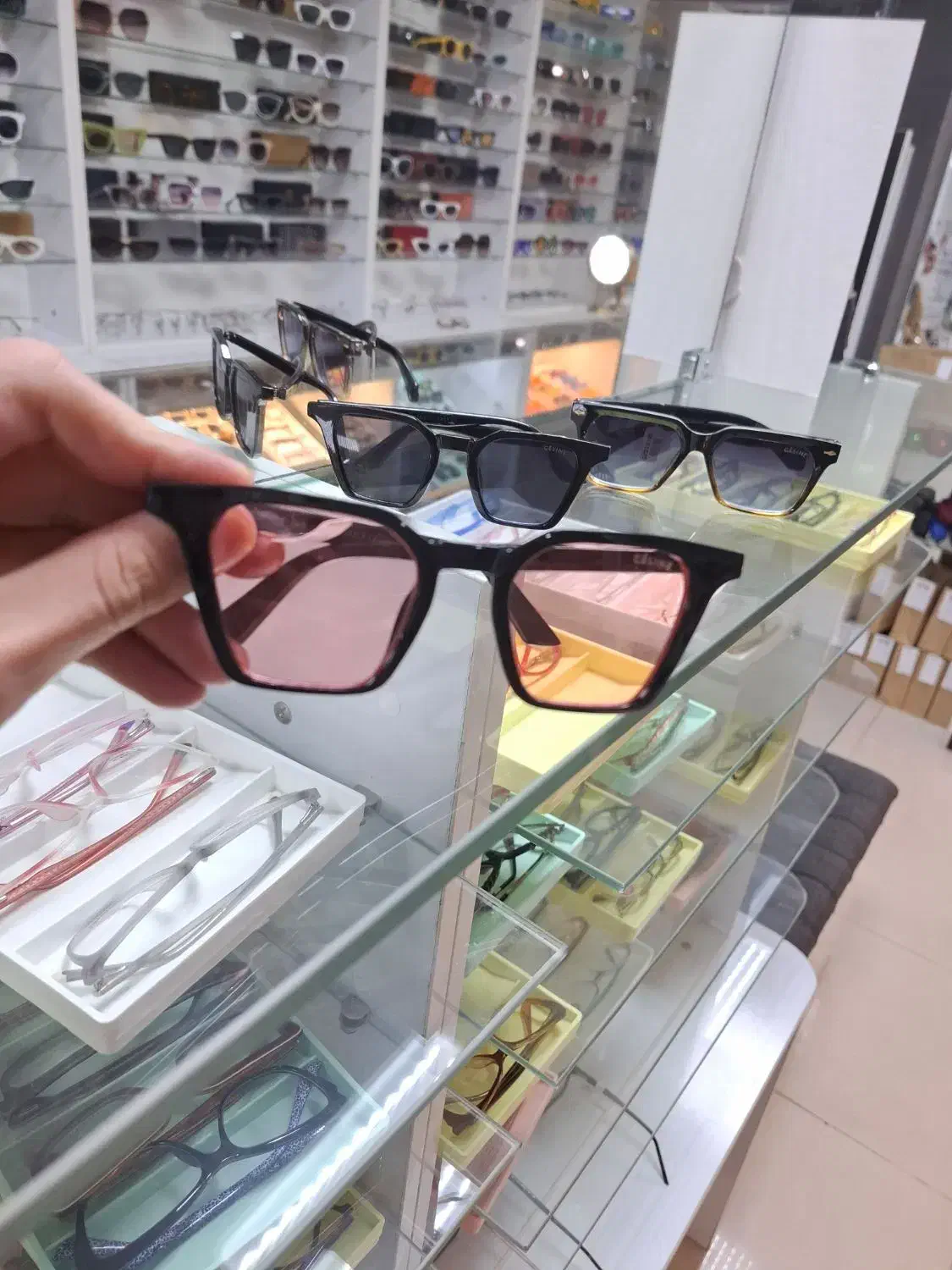 انواع عینک|زیورآلات و اکسسوری|رشت, گلسار|دیوار