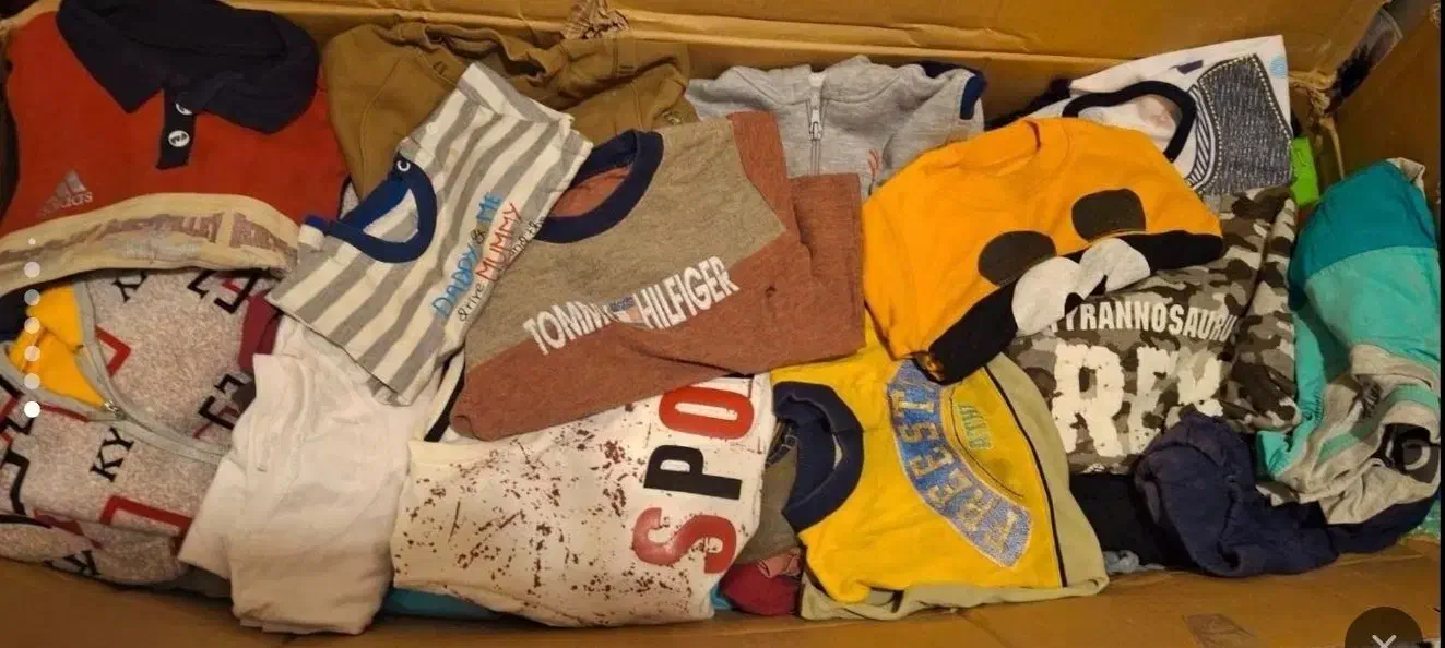 تعداد زیادی لباس و لوازم بچه|کفش و لباس بچه|رشت, جهاد|دیوار