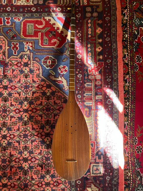 تنبور|سازهای سنتی|همدان, |دیوار