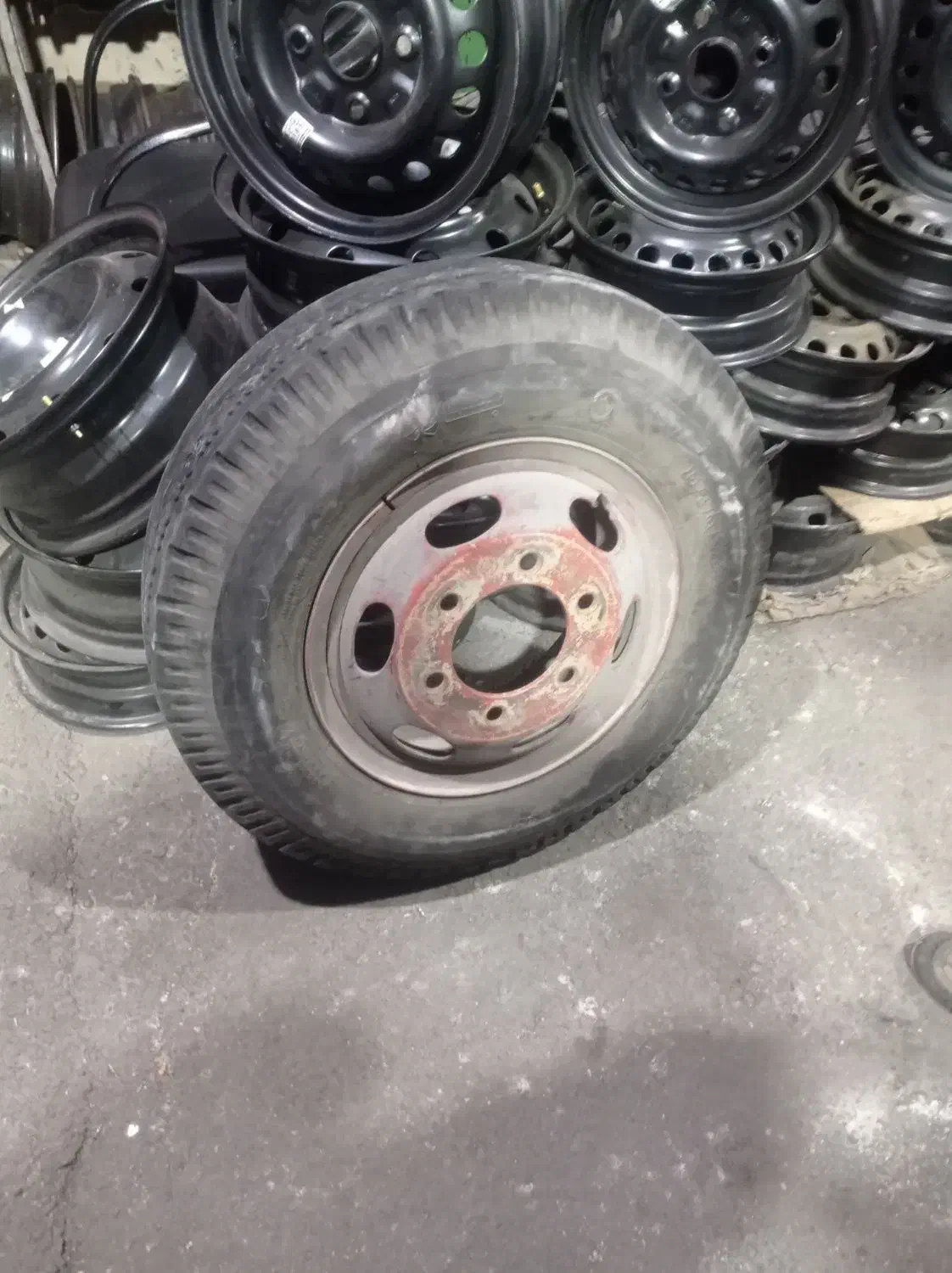 تایر مینی بوس رینگ و لاستیک|قطعات یدکی و لوازم جانبی|شاهدشهر, |دیوار