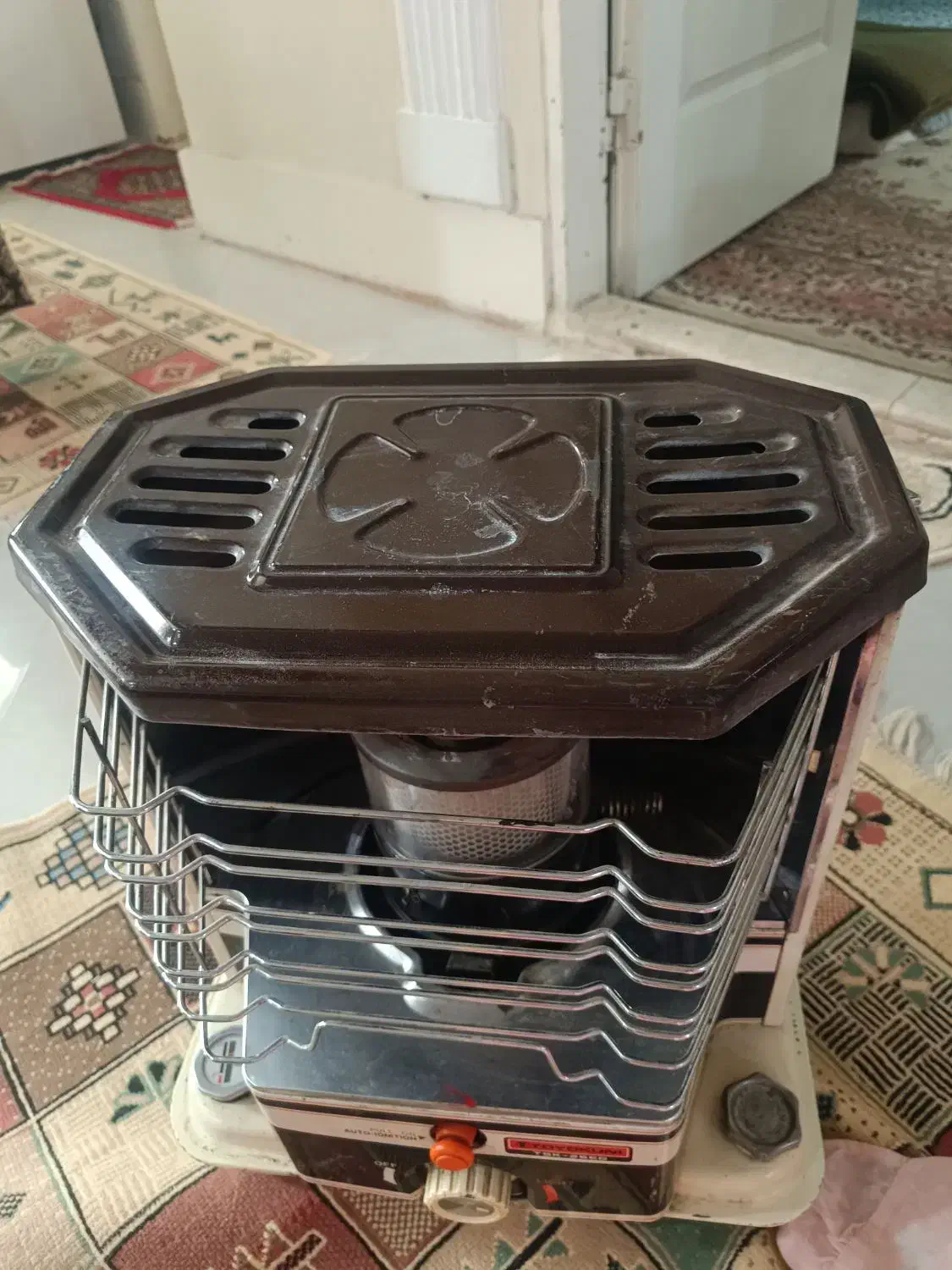 بخاری نفتی برقی ژاپنی عتیقه و علاءالدین|بخاری، هیتر، شومینه|مشهد, میان ولایت|دیوار