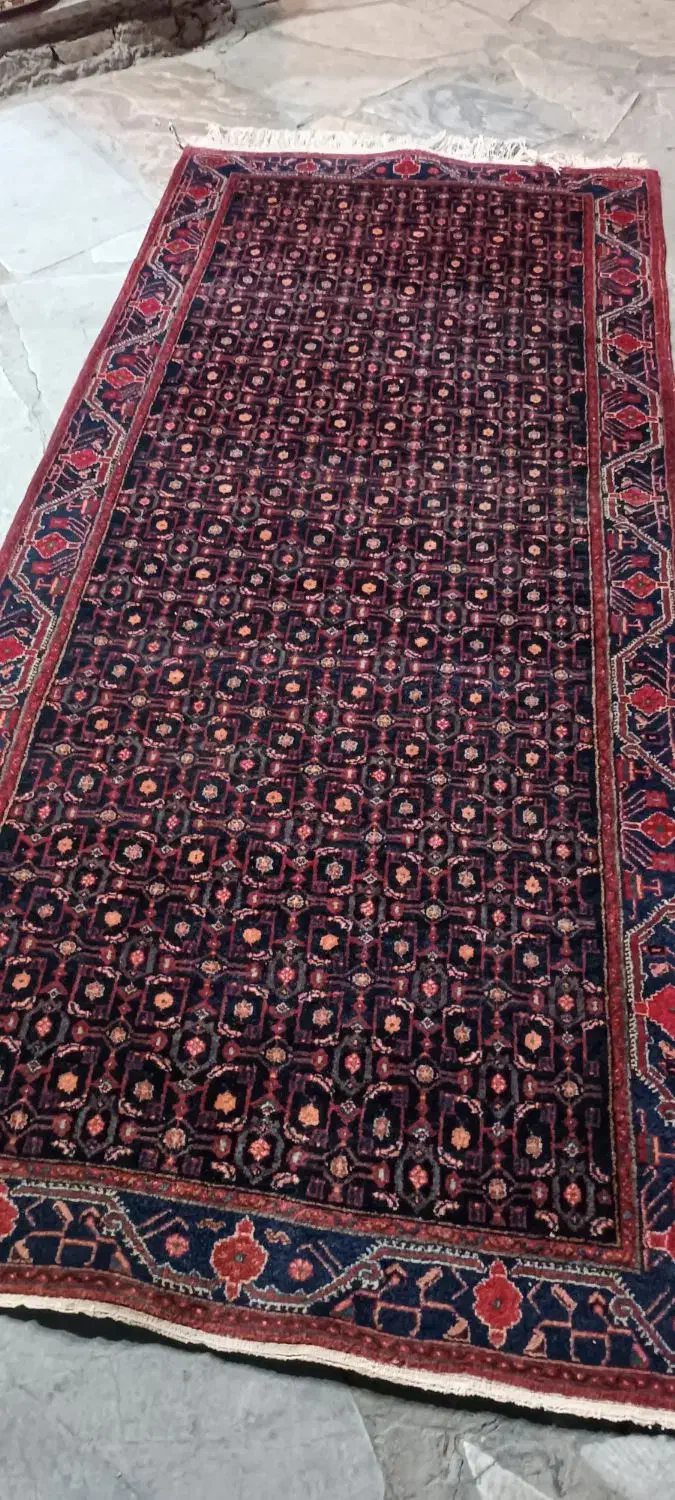 ۲ تخته فرش ( دستباف. جفت) بدون کوچکترین ایرادی.|فرش|قروه, |دیوار