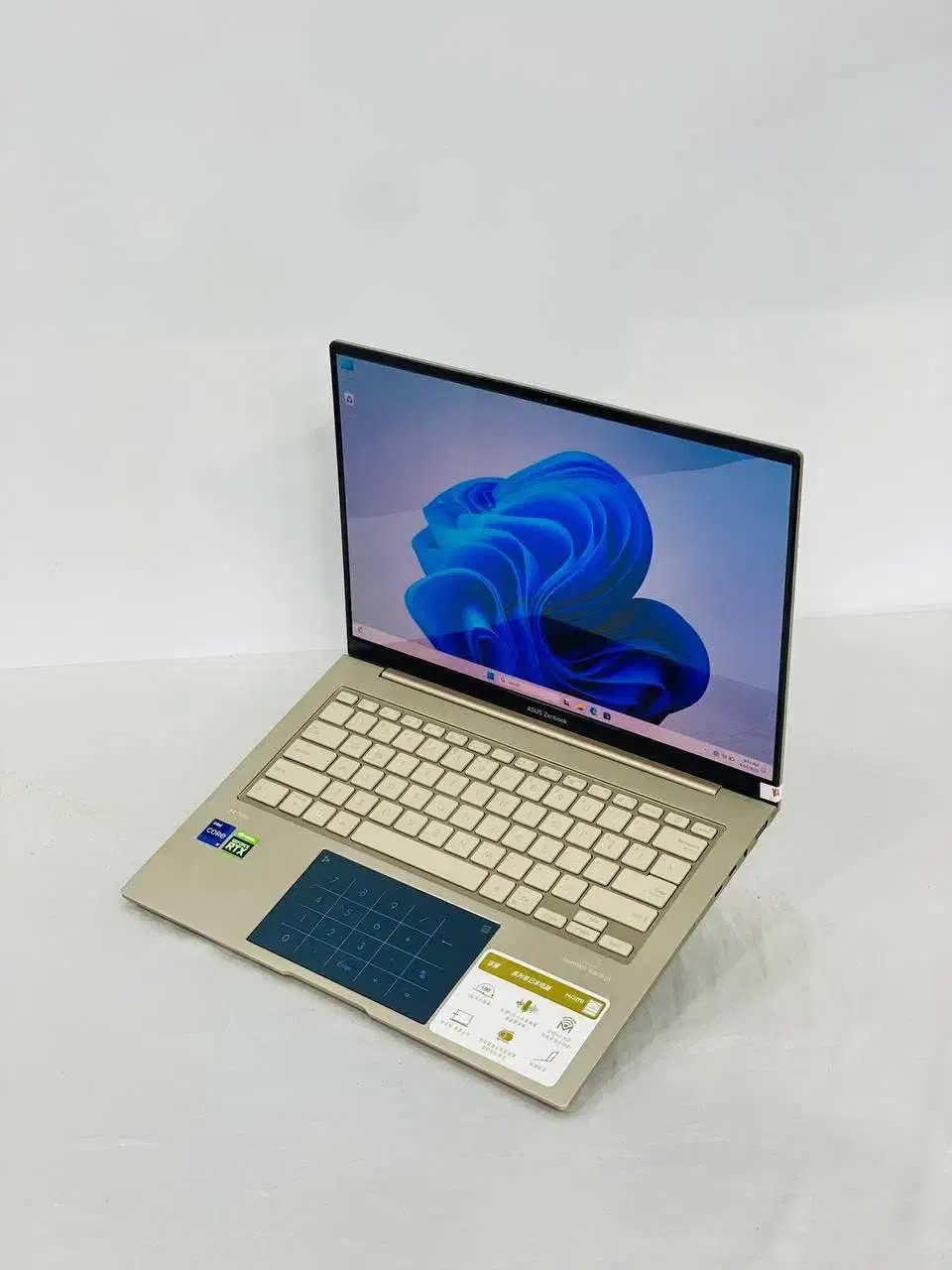 لبتاب asus zenbook|رایانه همراه|قم, کلهری|دیوار