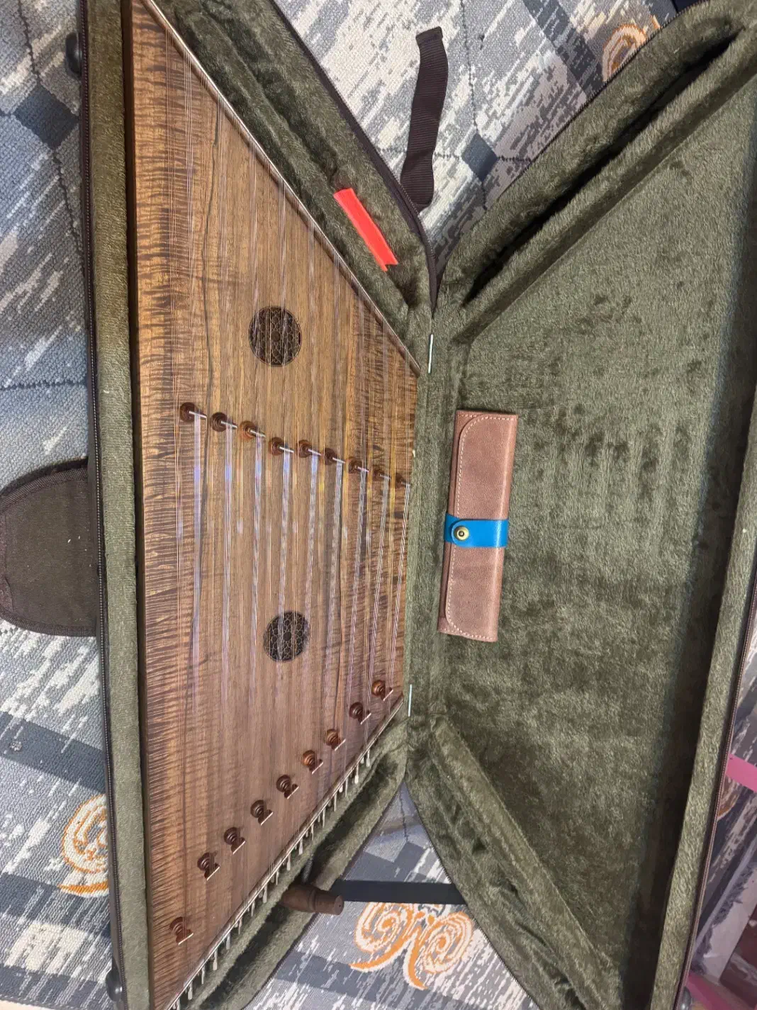 سنتور حمید موسوی کاملا سالم|سازهای سنتی|شهرکرد, |دیوار