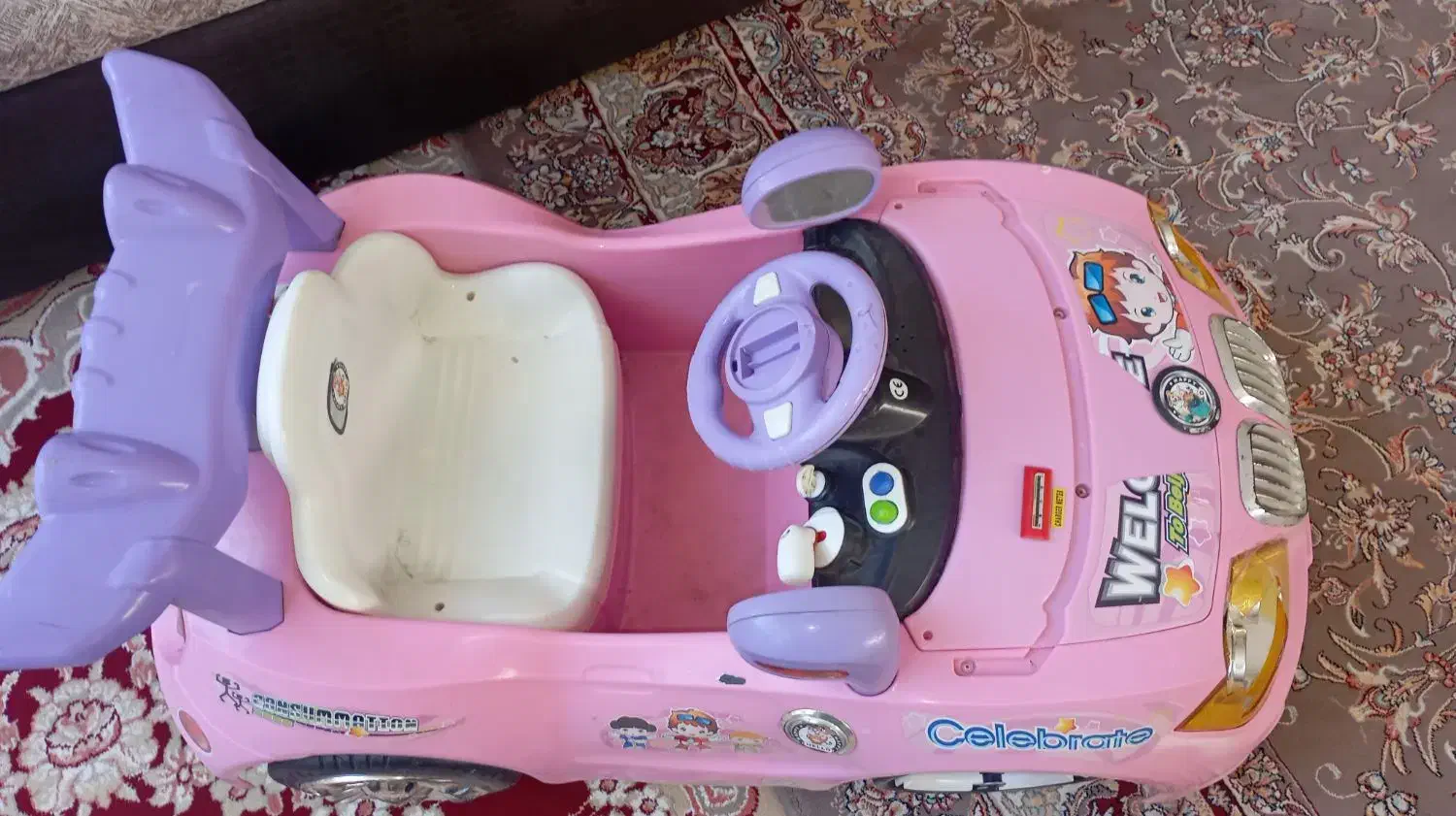 ماشین شارژی در حد نو تمیز سالم سالم|اسباببازی بچه|نجفآباد, یزدانشهر|دیوار