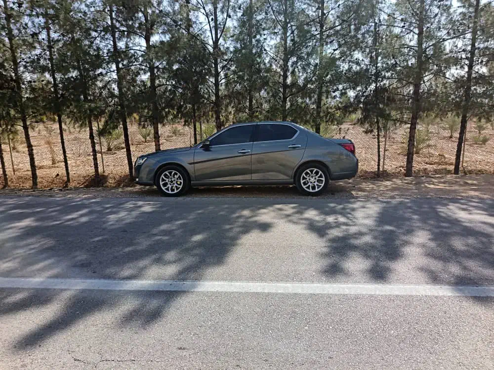 دنا|خودرو سواری و وانت|شیراز, کفترک|دیوار