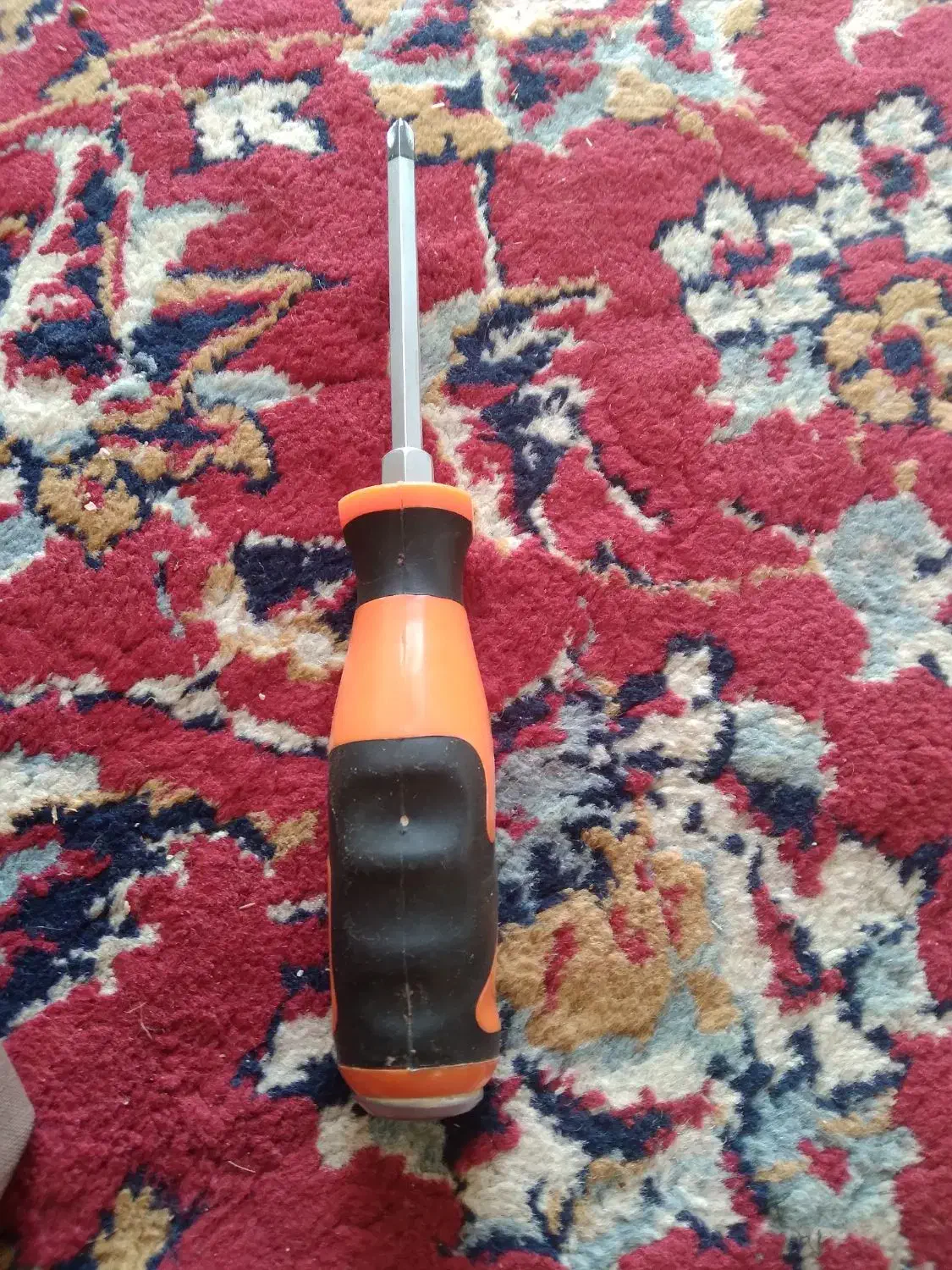 ی چکش پیدا شده از حوالی شهر ماشین خیابان امداد|اشیا|همدان, |دیوار