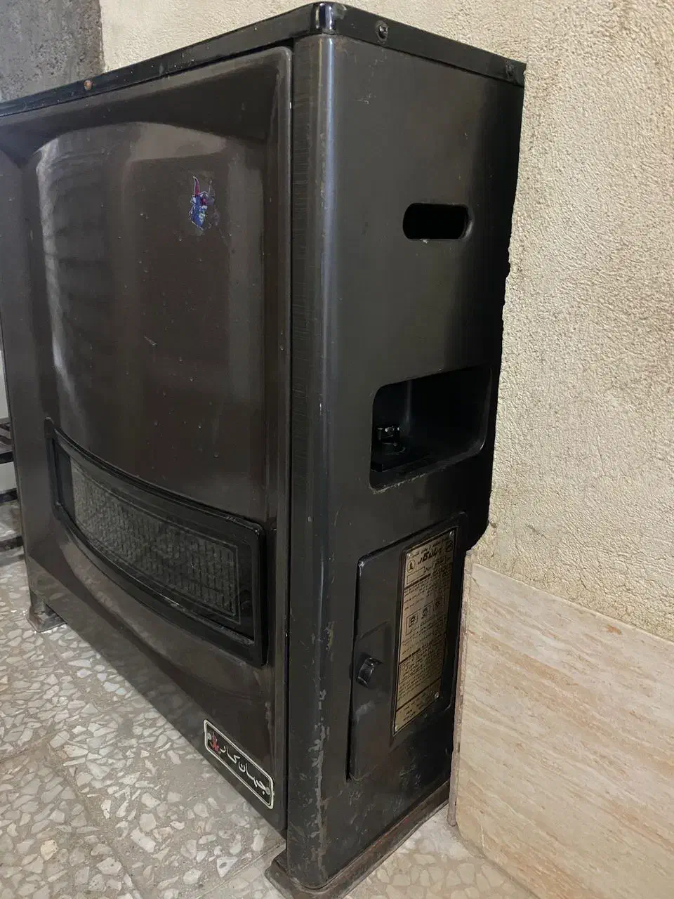 بخاری|بخاری، هیتر، شومینه|قم, قلعه کامکار|دیوار