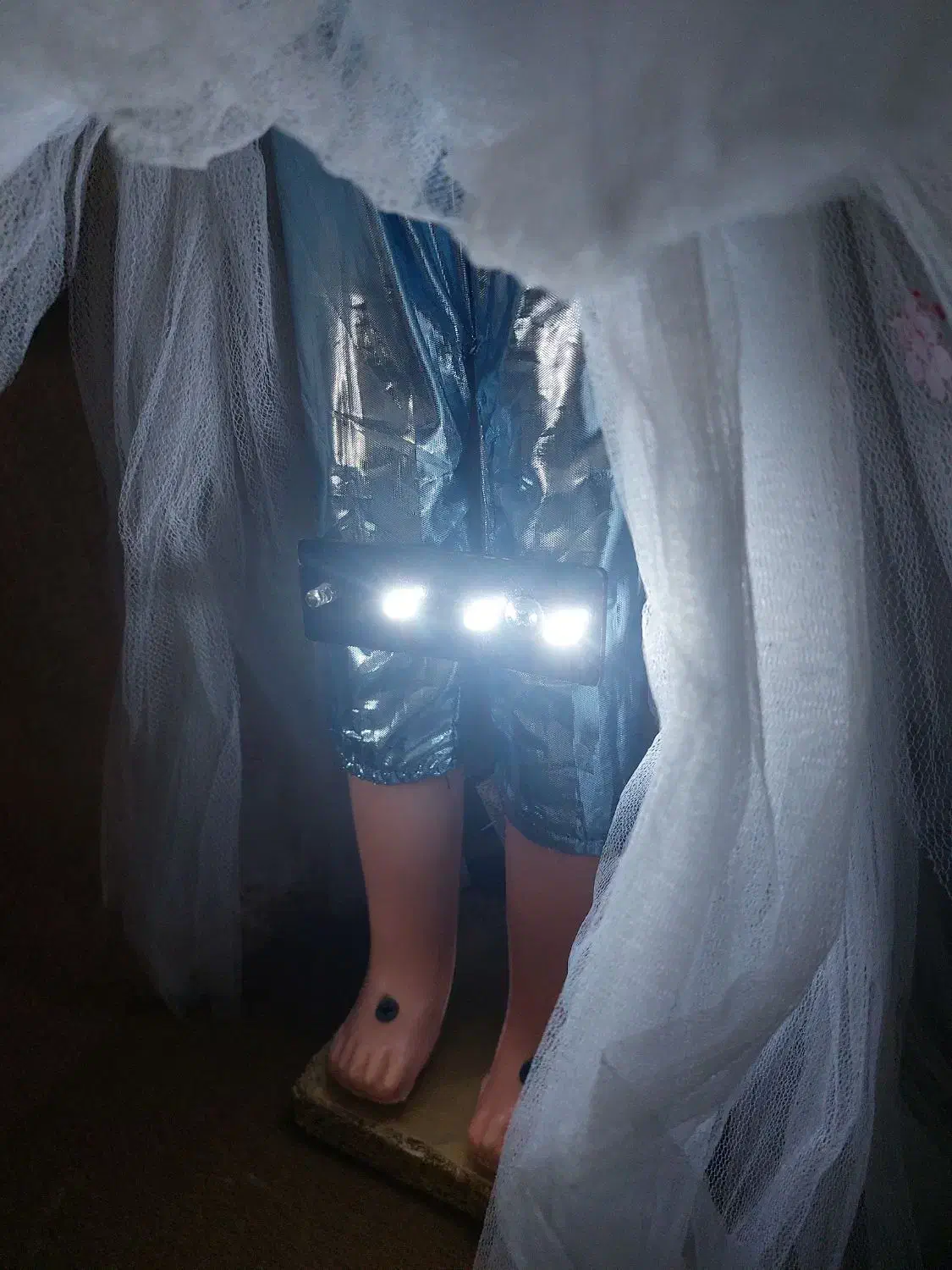 شب خواب|چراغ خواب و آباژور|قم, انسجام|دیوار