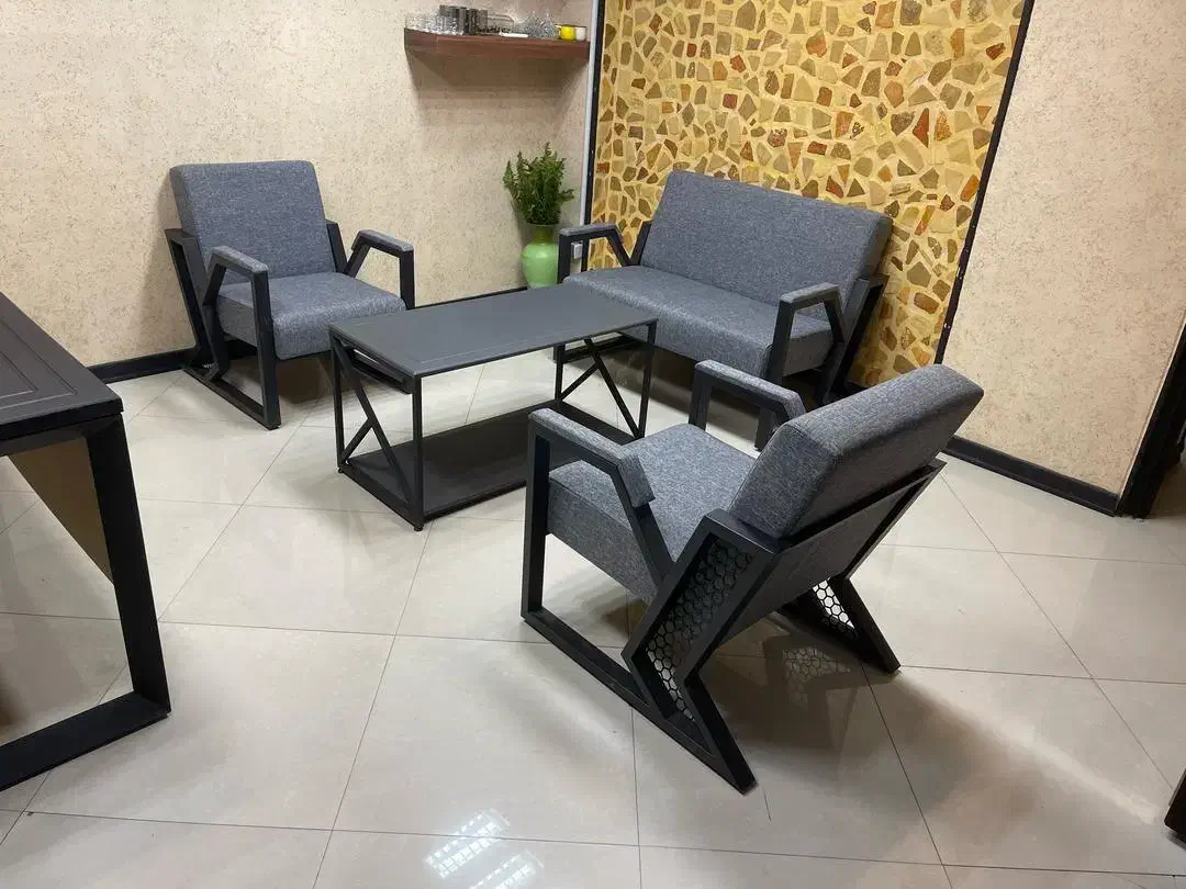 مبلمان اداری میز صندلی مدل زنبوری|مبلمان اداری|چهاردانگه (تهران), |دیوار