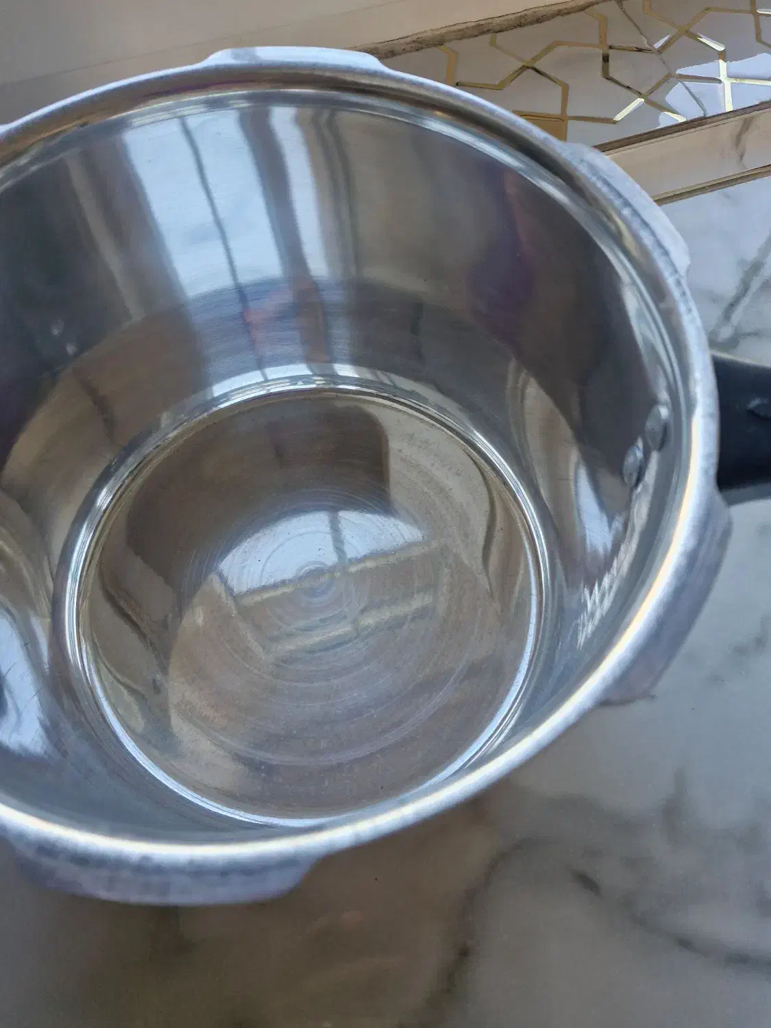 زودپز‌نوآک|ظروف پخت‌وپز|لاهیجان, کوی خزر|دیوار