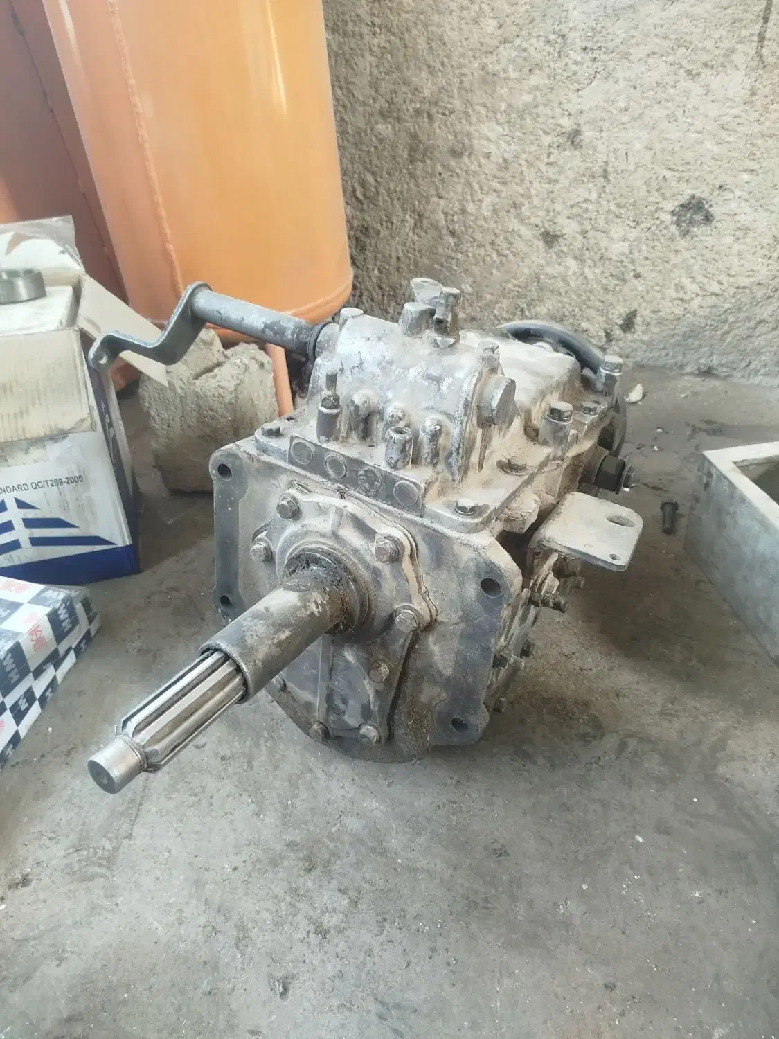 گیربکس فوتون استوک|قطعات یدکی و لوازم جانبی|نجفآباد, کشاورز|دیوار