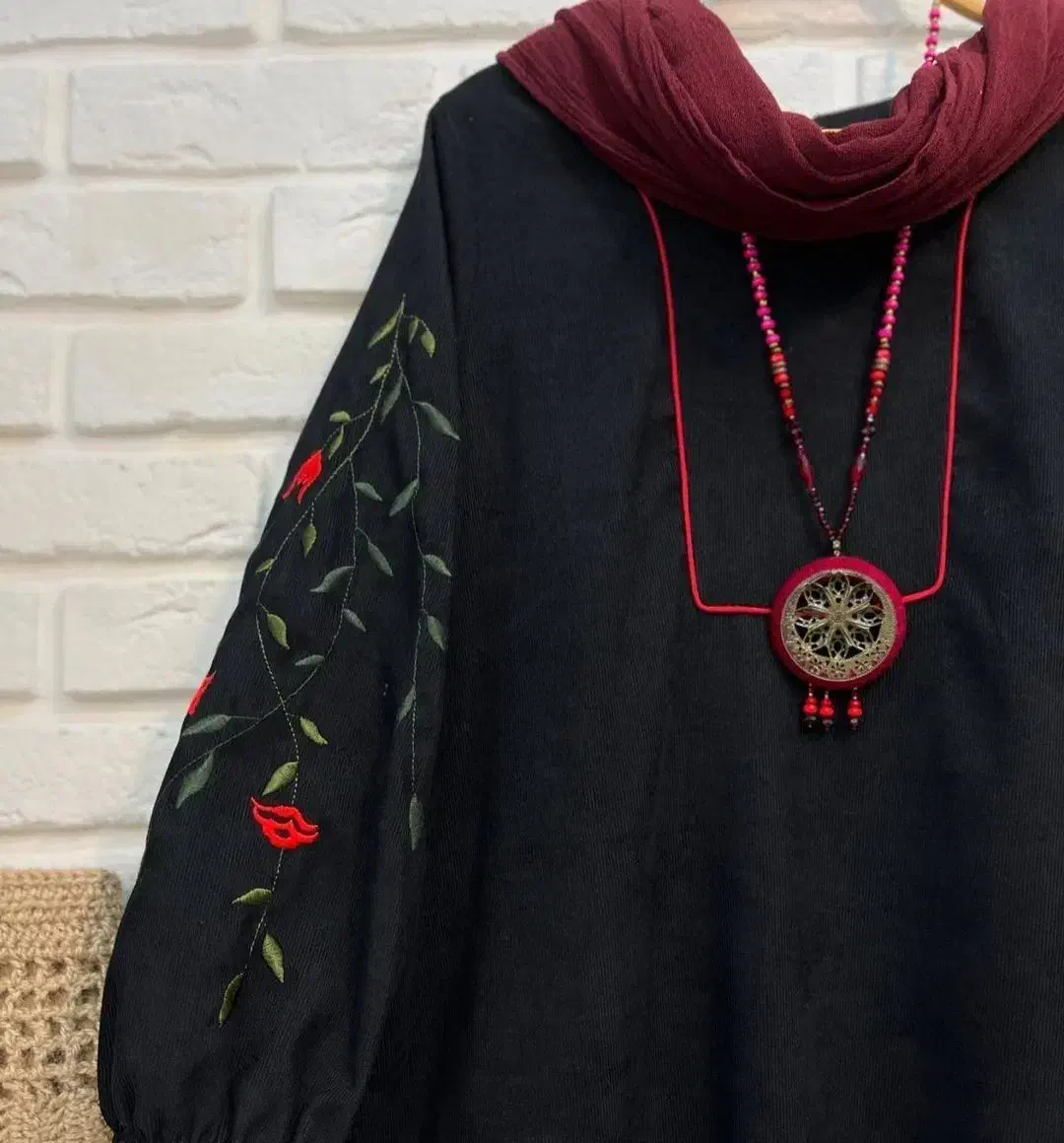 کفتان مخمل کبریتی|لباس|مشگین شهر, |دیوار