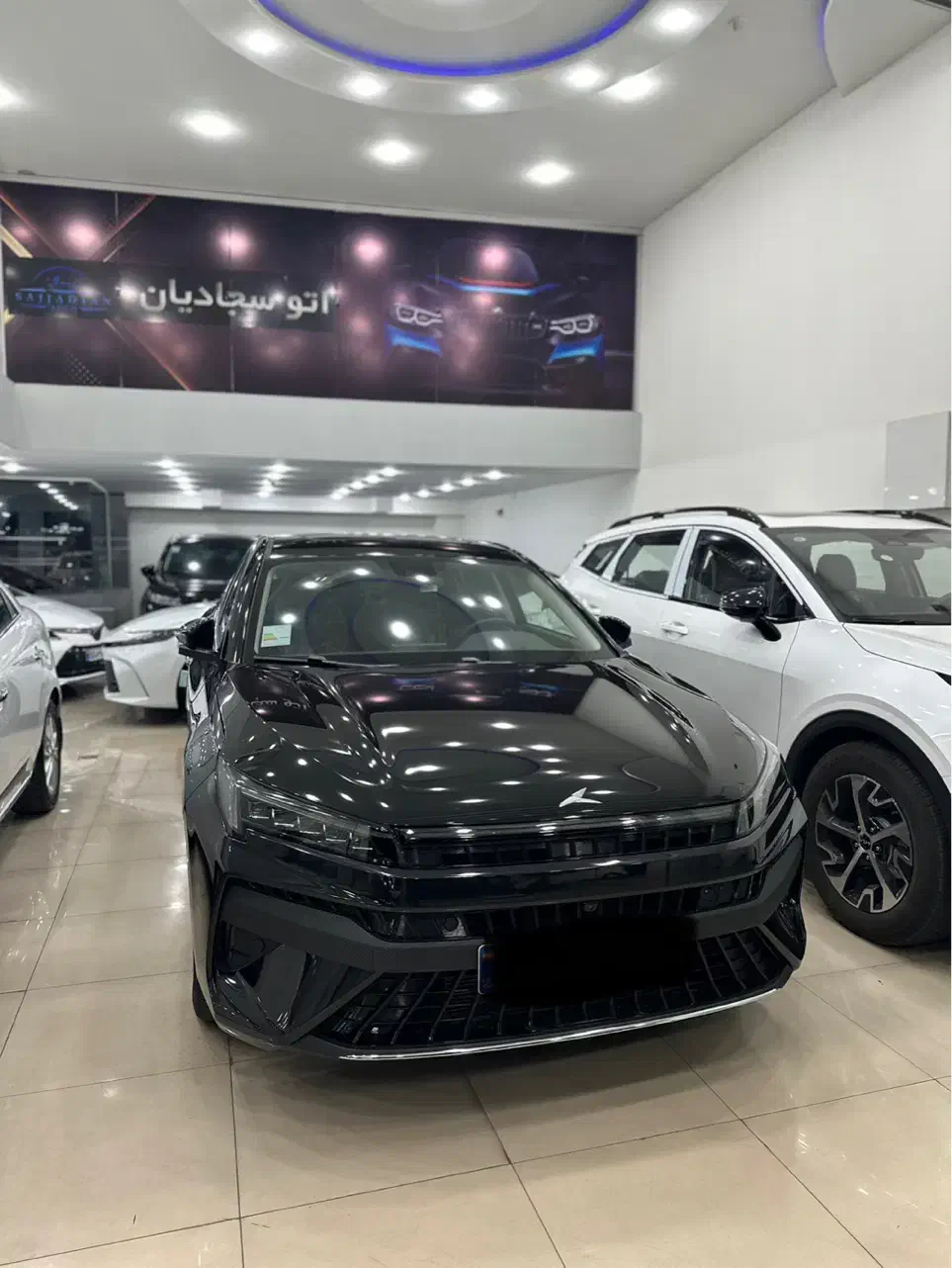 کی ام سی J7 صفر ۱۴۰۴ مشکی|خودرو سواری و وانت|شیراز, باغ تخت|دیوار