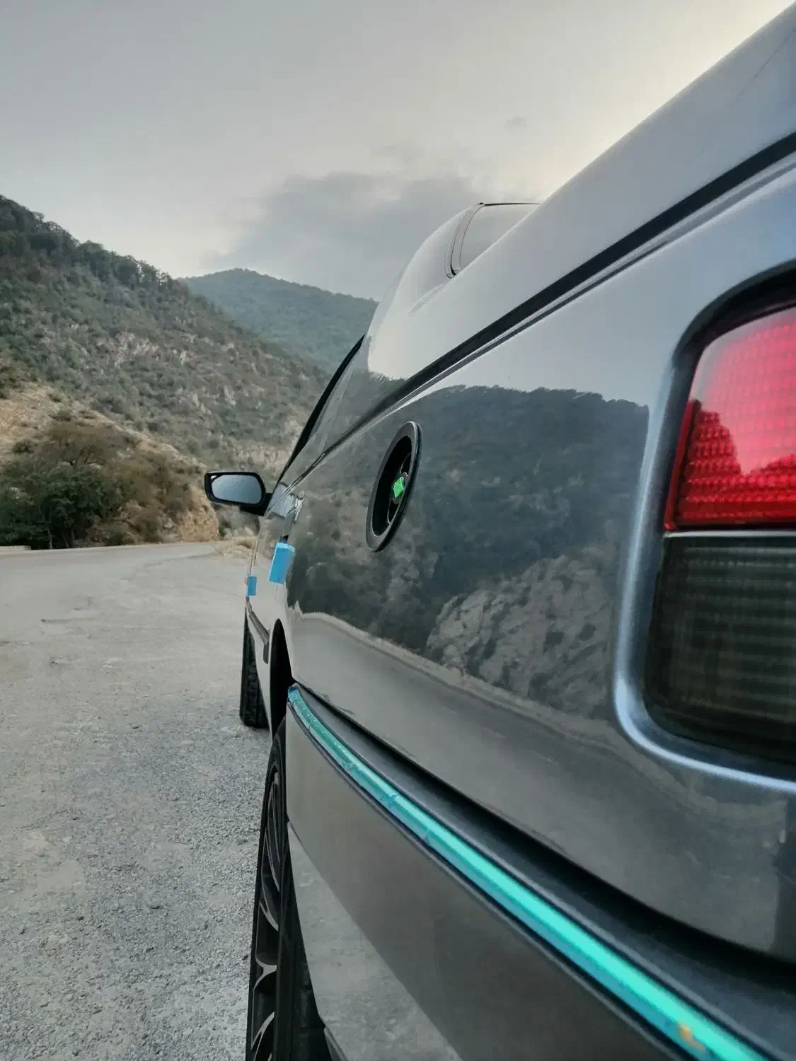 پژو 405 ۴۰۵ دوگانه کارخانه مدل ۹۸|خودرو سواری و وانت|مشهد, نظام دوست|دیوار