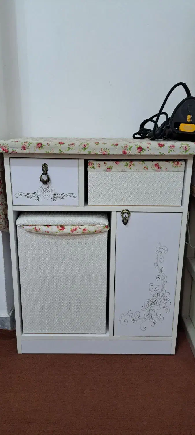 میز اتو و آیینه و کنسول|بوفه، ویترین، کنسول|بندر ترکمن, |دیوار