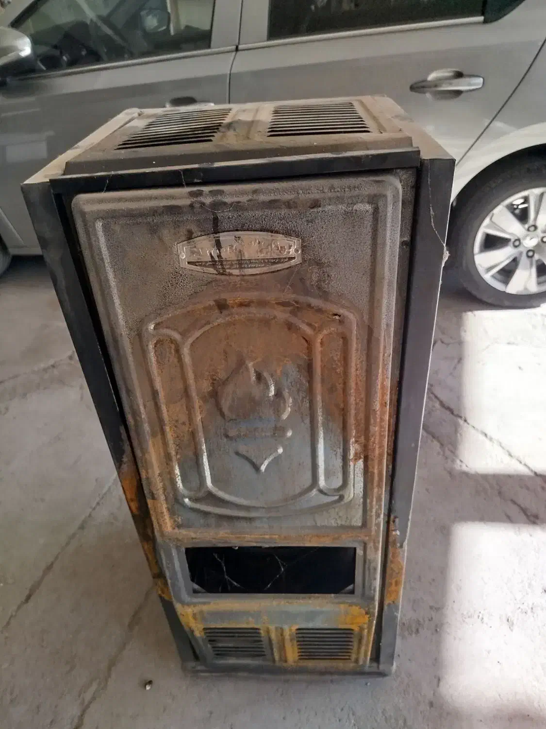 بخاری نفتی سالم و بزرگ|بخاری، هیتر، شومینه|قزوین, |دیوار