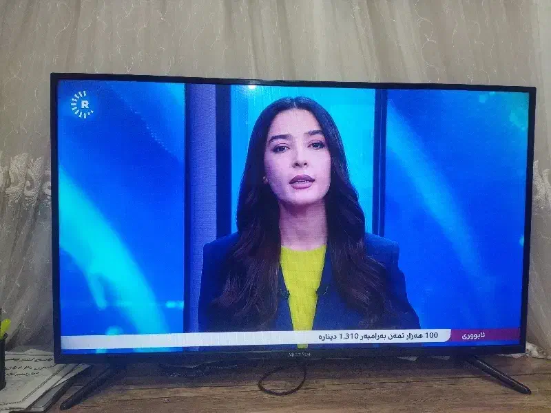 تلویزیون 42 LED|تلویزیون و پروژکتور|مریوان, |دیوار