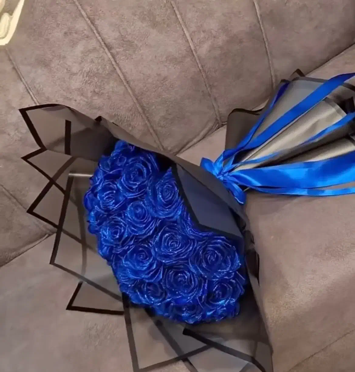 گل هدیه|گل و گیاه طبیعی|زابل, |دیوار