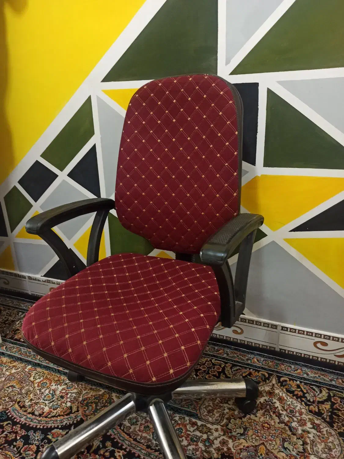 صندلی|صندلی و نیمکت|کنگاور, |دیوار