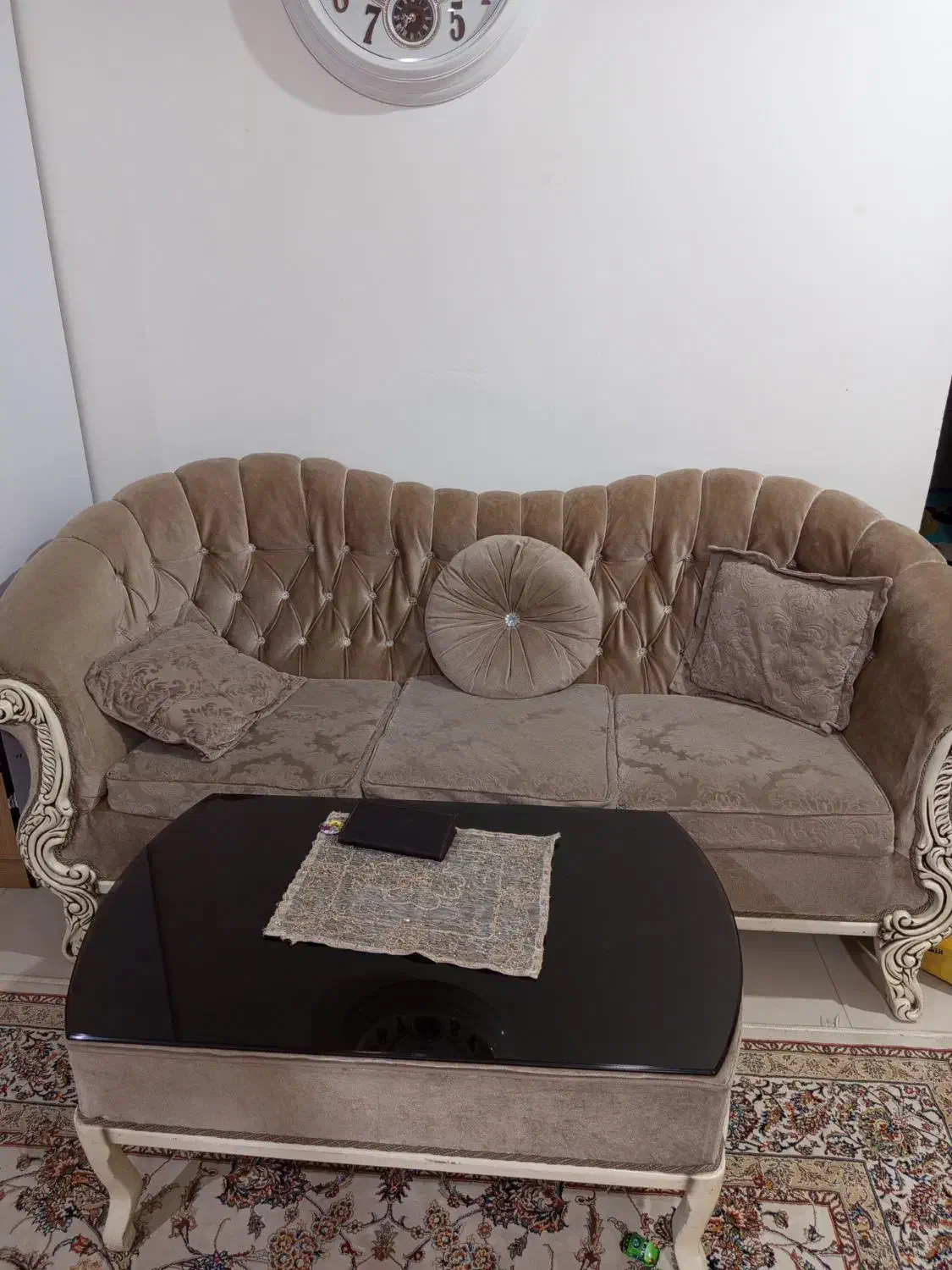 مبل و آیینه و شمعدان|مبلمان خانگی و میز عسلی|تهران, تختی|دیوار