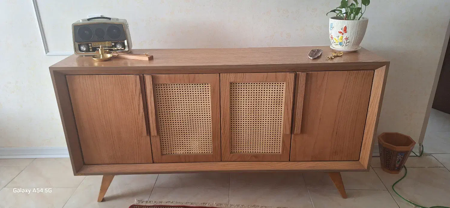 کنسول و میز تی وی|بوفه، ویترین، کنسول|اصفهان, باغ فدک|دیوار