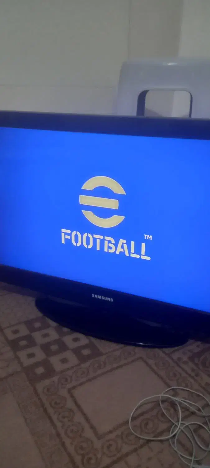 سلام خسته نباشید یک دستگاه سالم با چند تا بازی|کنسول، بازی ویدئویی و آنلاین|مشهد, كنويست|دیوار