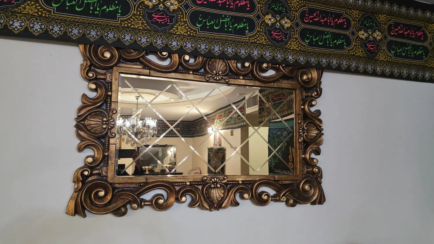 قاب آینه رزین با آینه برنز و برش لوزی|آینه|تهران, مینای جنوبی|دیوار