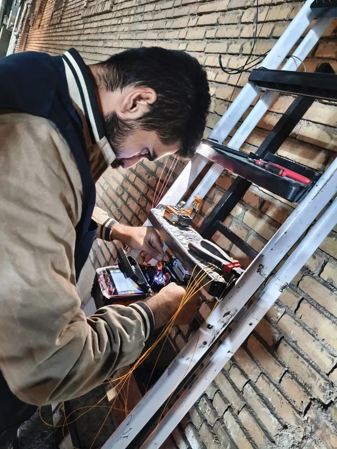 فیبر نوری|استخدام صنعتی، فنی، مهندسی|شهرکرد, |دیوار